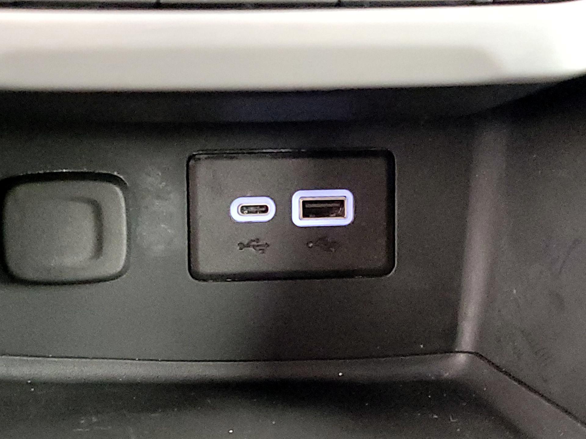 Thumbnail: 2023 GMC Acadia - 18