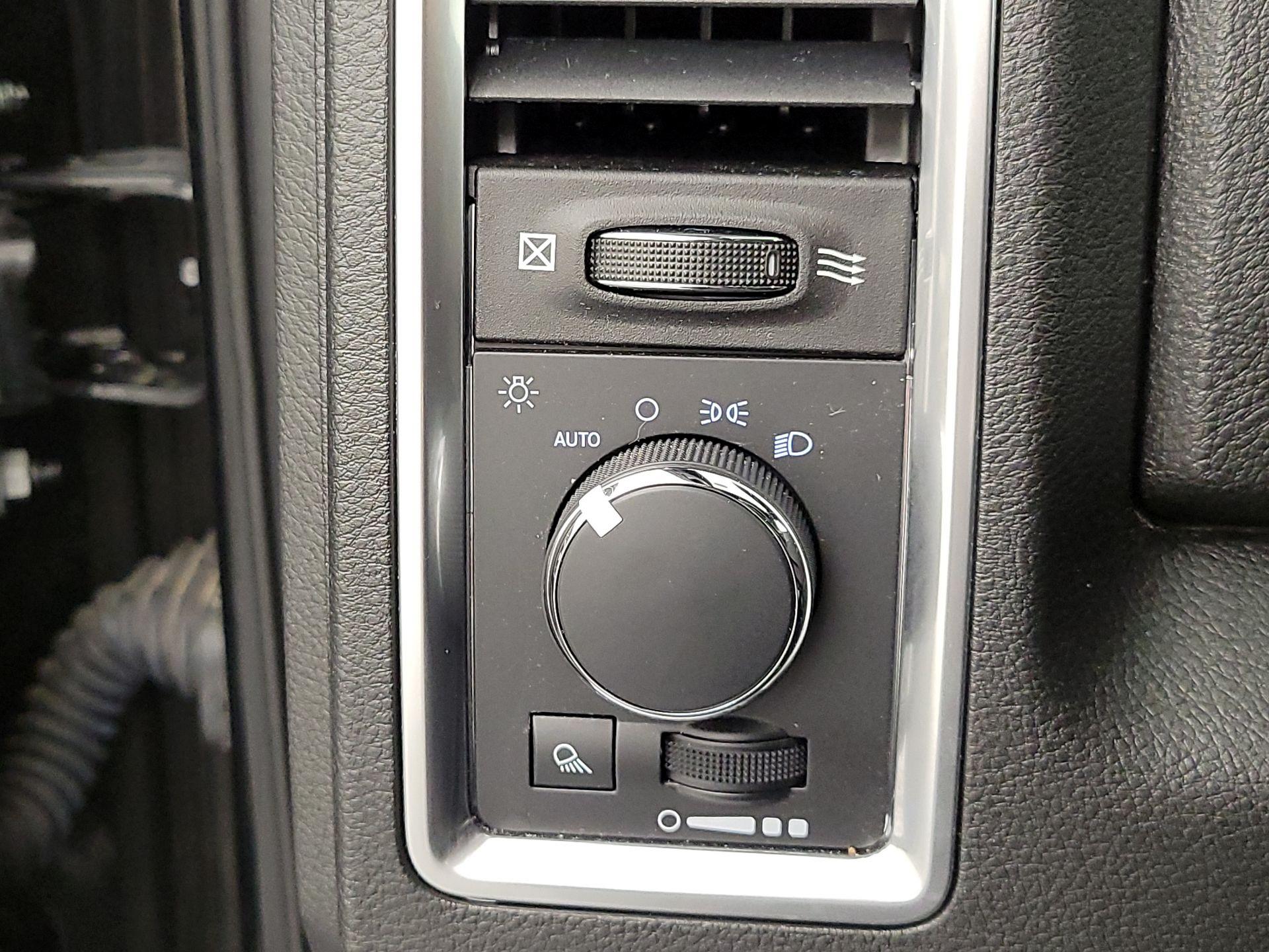 Thumbnail: 2023 RAM 1500 Classic - 13