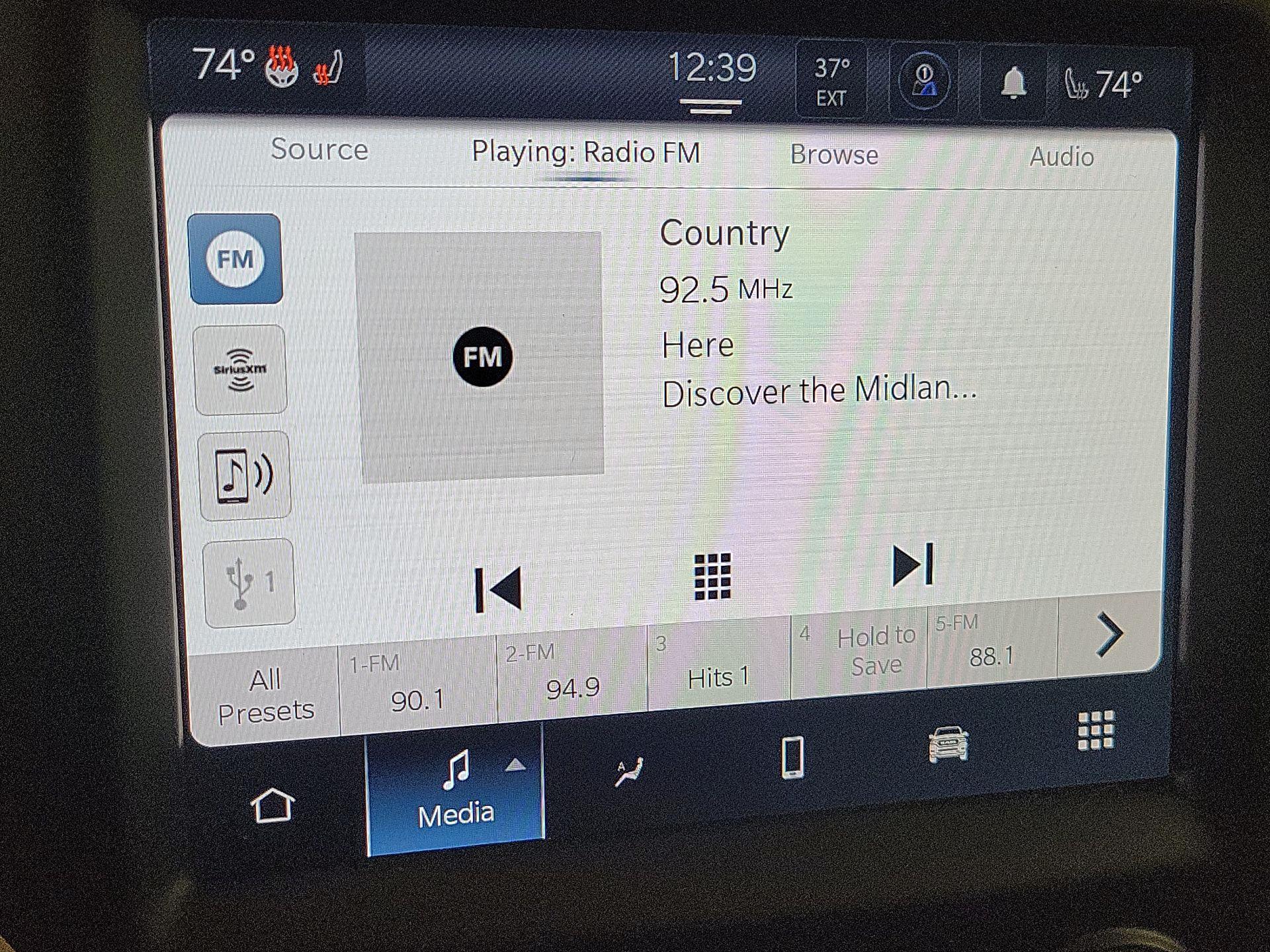 Thumbnail: 2023 RAM 1500 Classic - 15