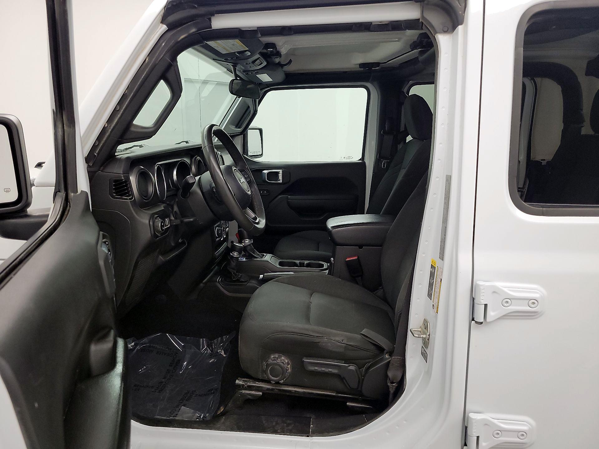 Thumbnail: 2023 Jeep Gladiator - 11