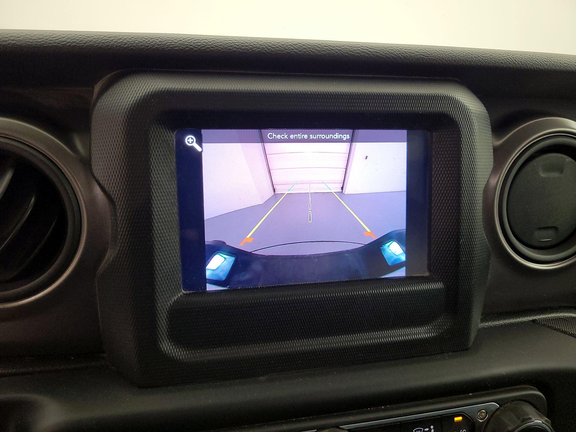 Thumbnail: 2023 Jeep Gladiator - 14