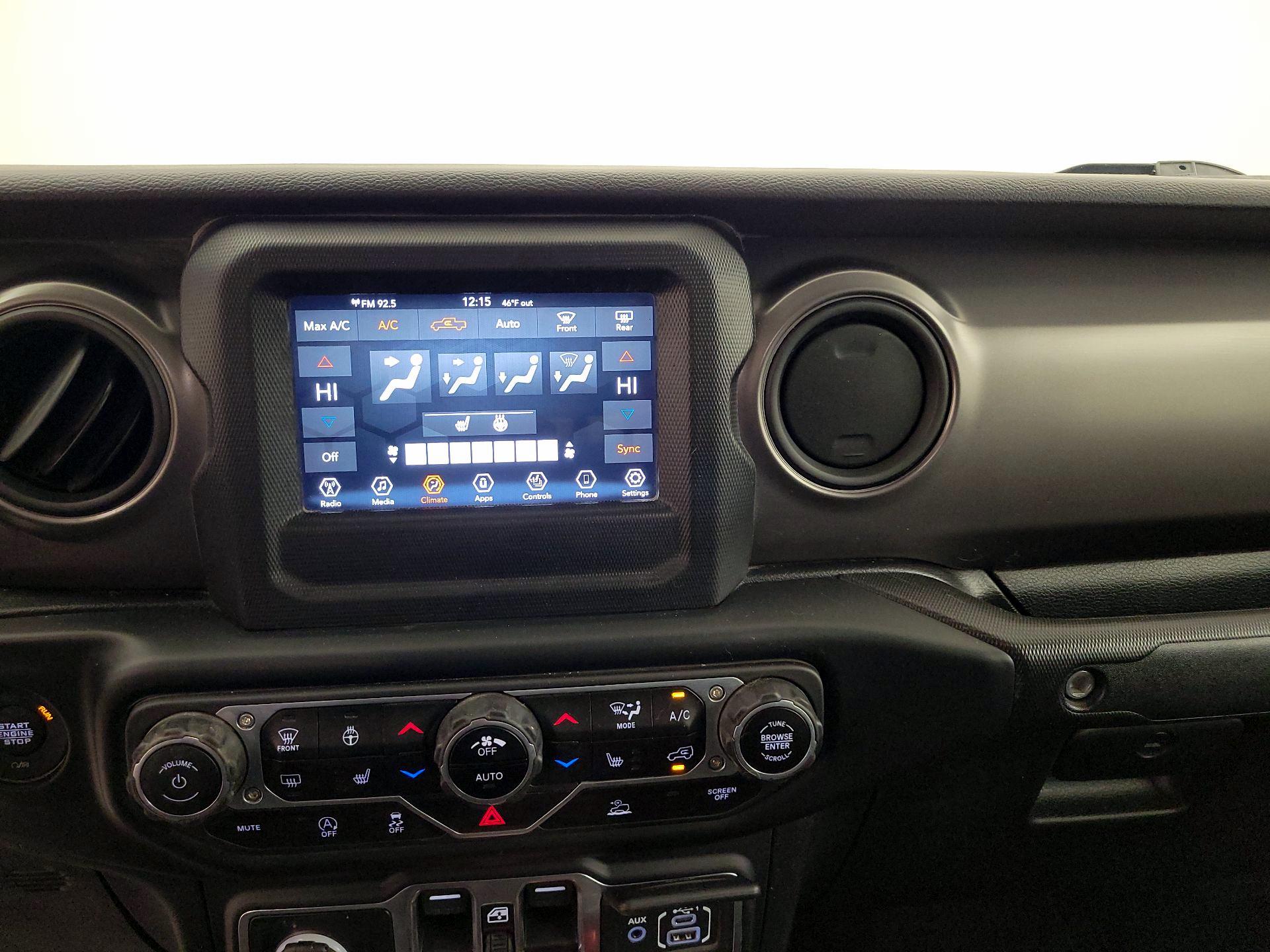 Thumbnail: 2023 Jeep Gladiator - 16