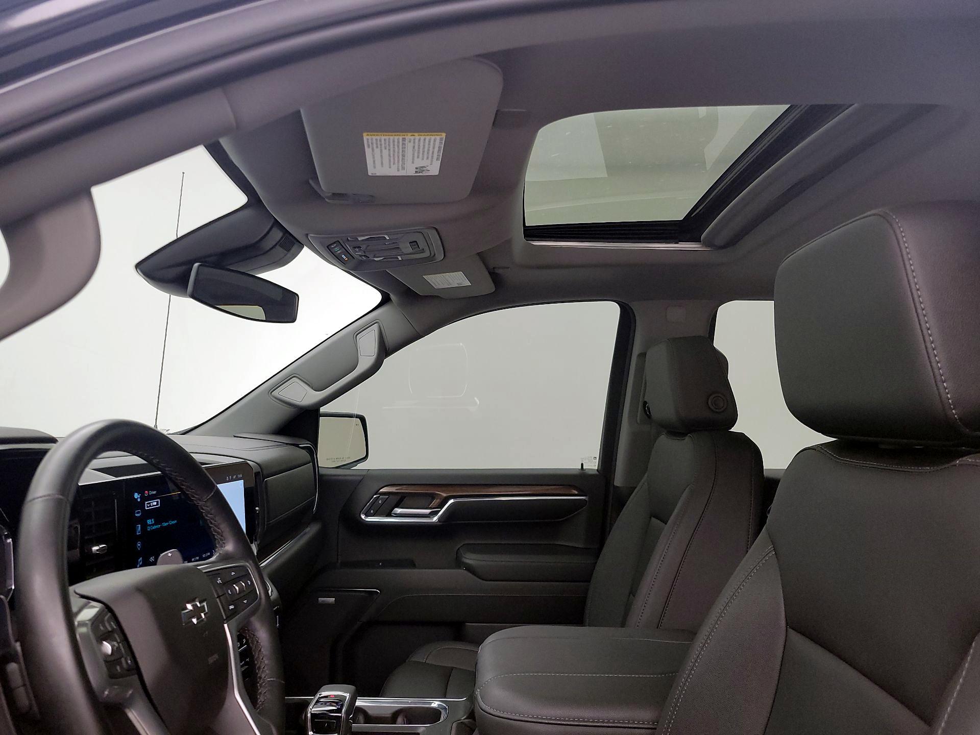 Thumbnail: 2024 Chevrolet Silverado 1500 - 19