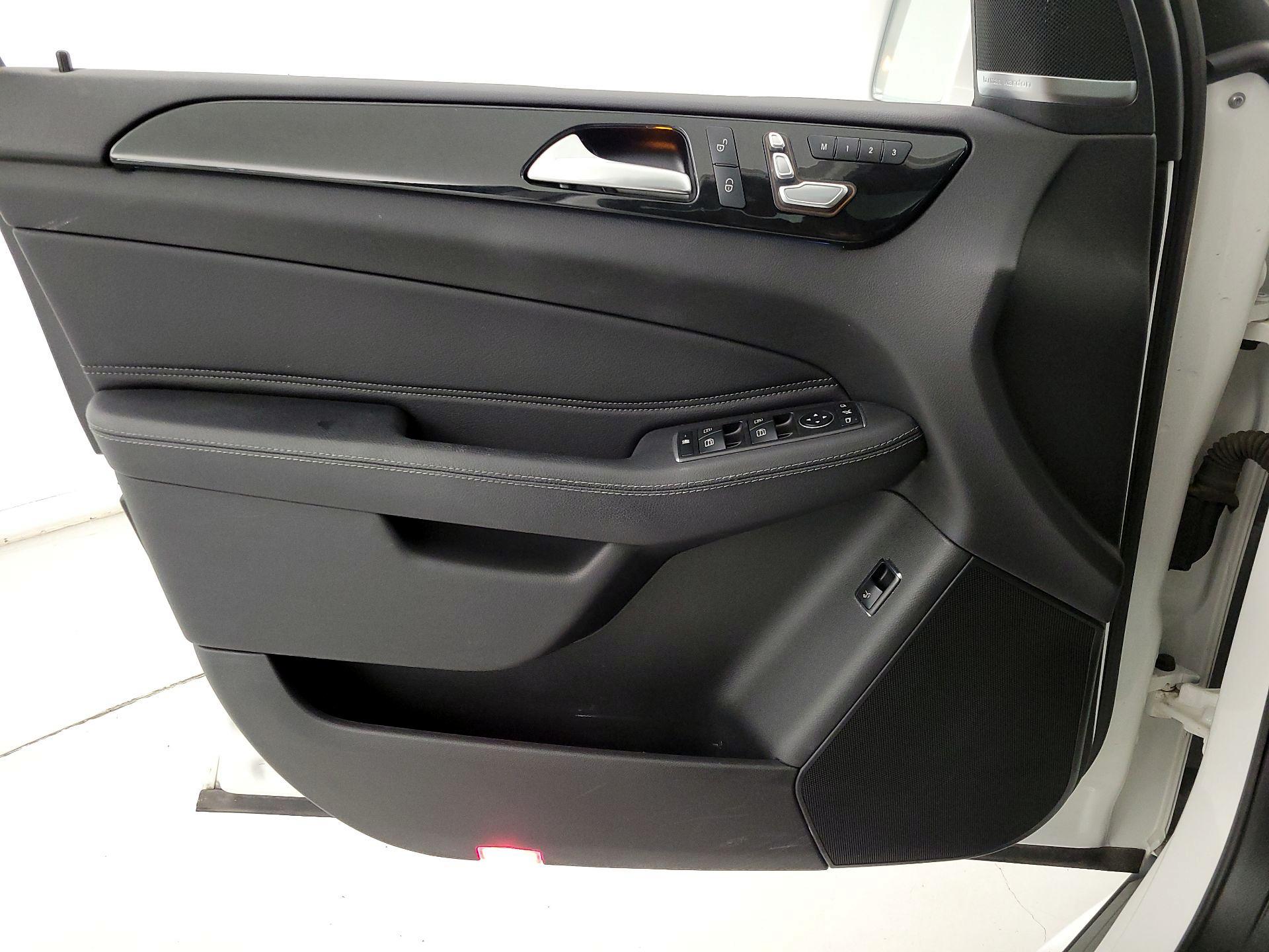 Thumbnail: 2019 Mercedes-Benz GLE - 12