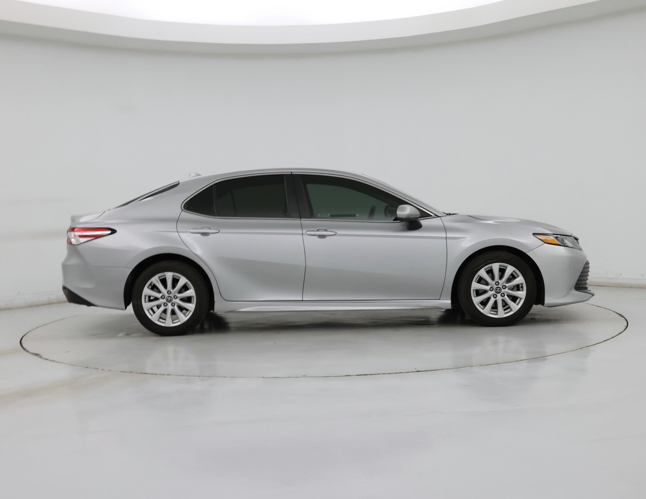 Thumbnail: 2020 Toyota Camry - 7