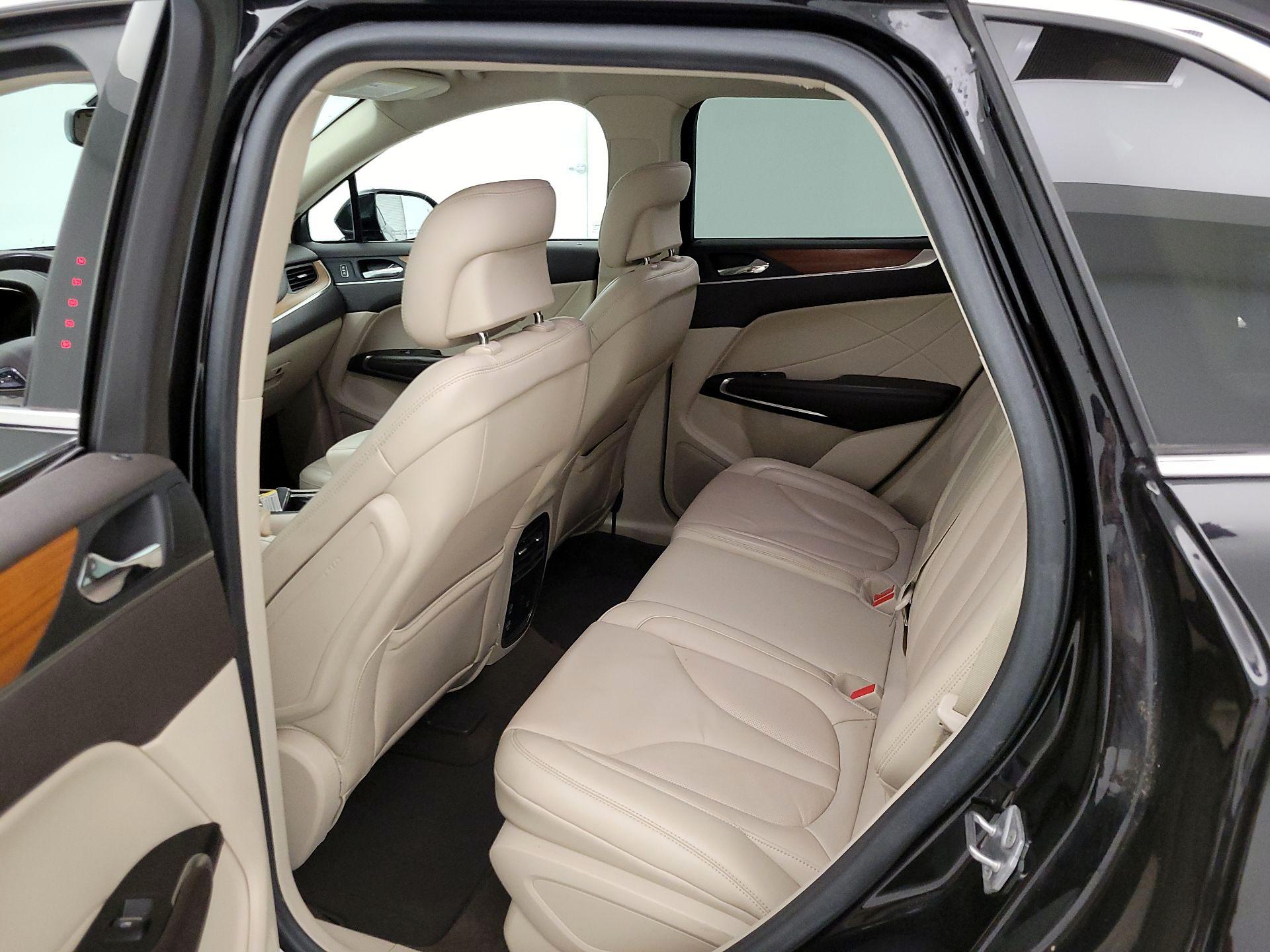 Thumbnail: 2019 Lincoln MKC - 20