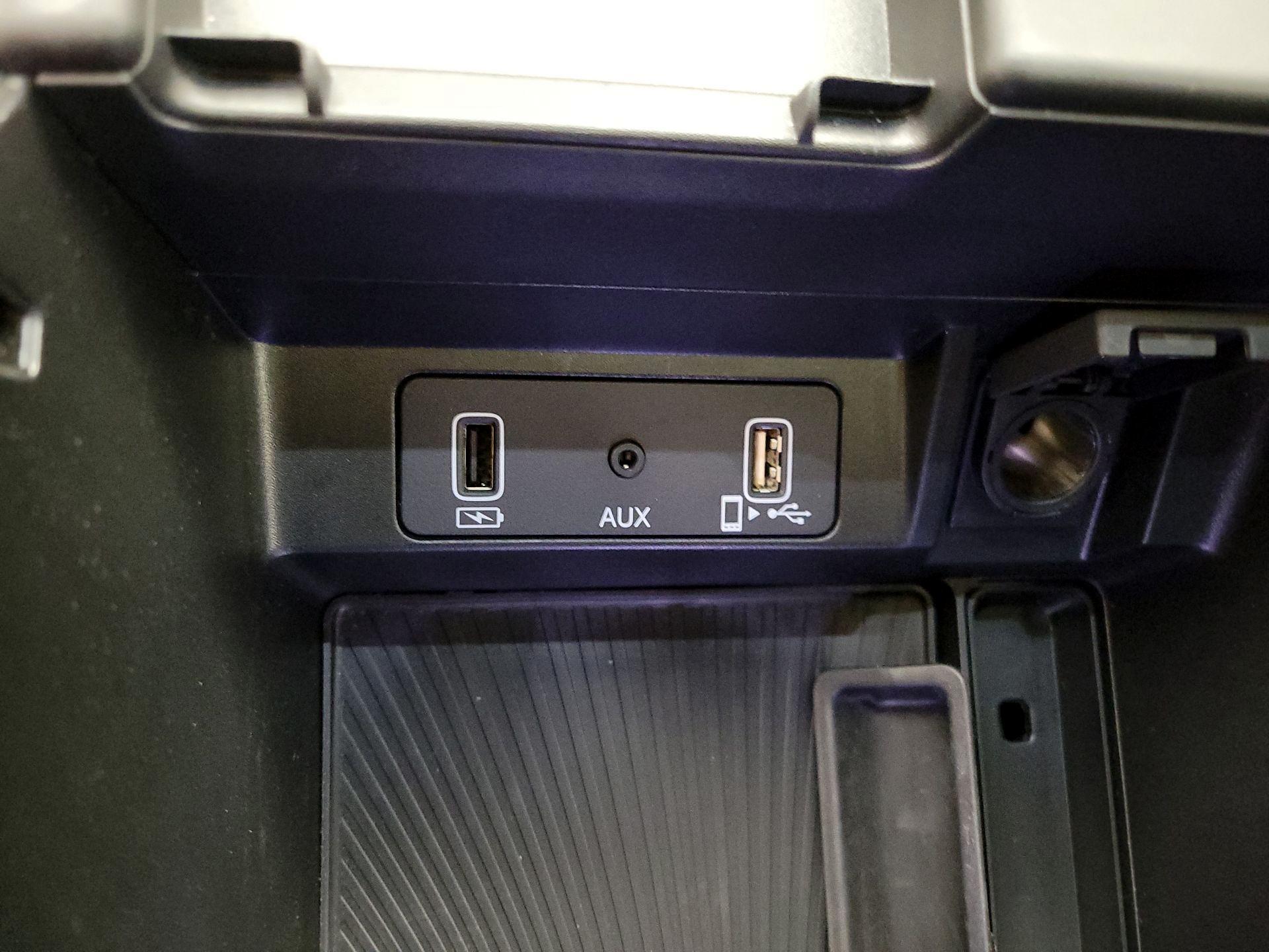 Thumbnail: 2022 Acura TLX - 19