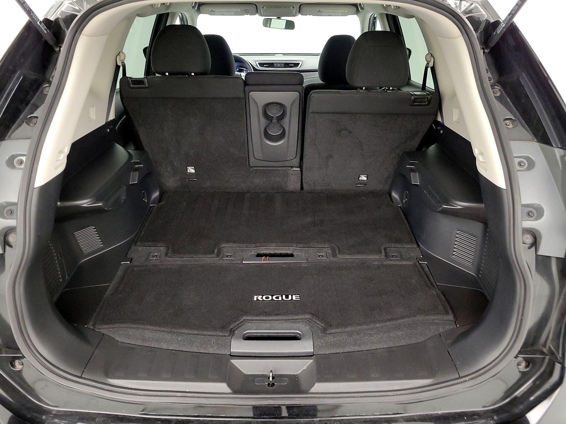 Thumbnail: 2016 Nissan Rogue - 20