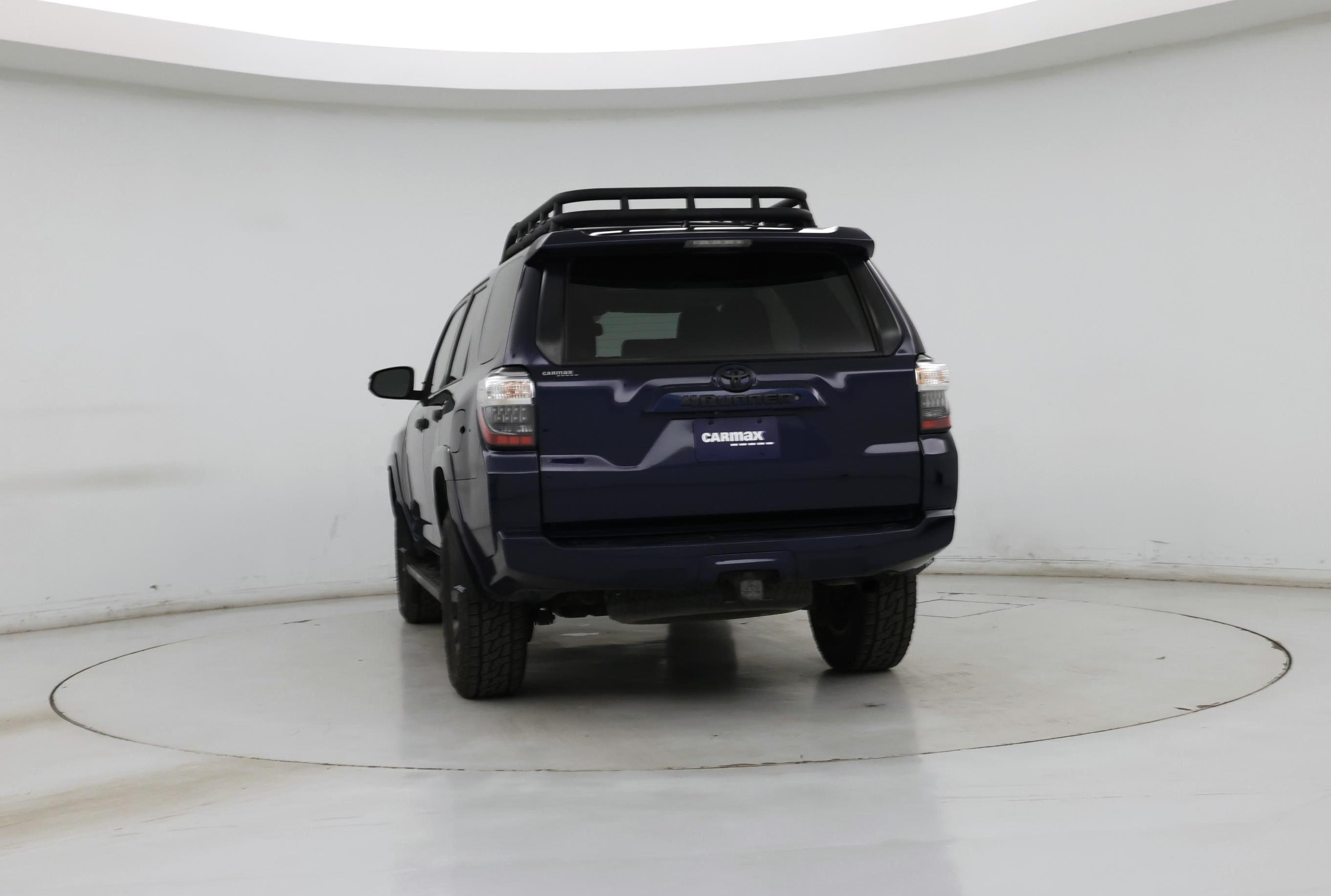 Thumbnail: 2014 Toyota 4Runner - 3