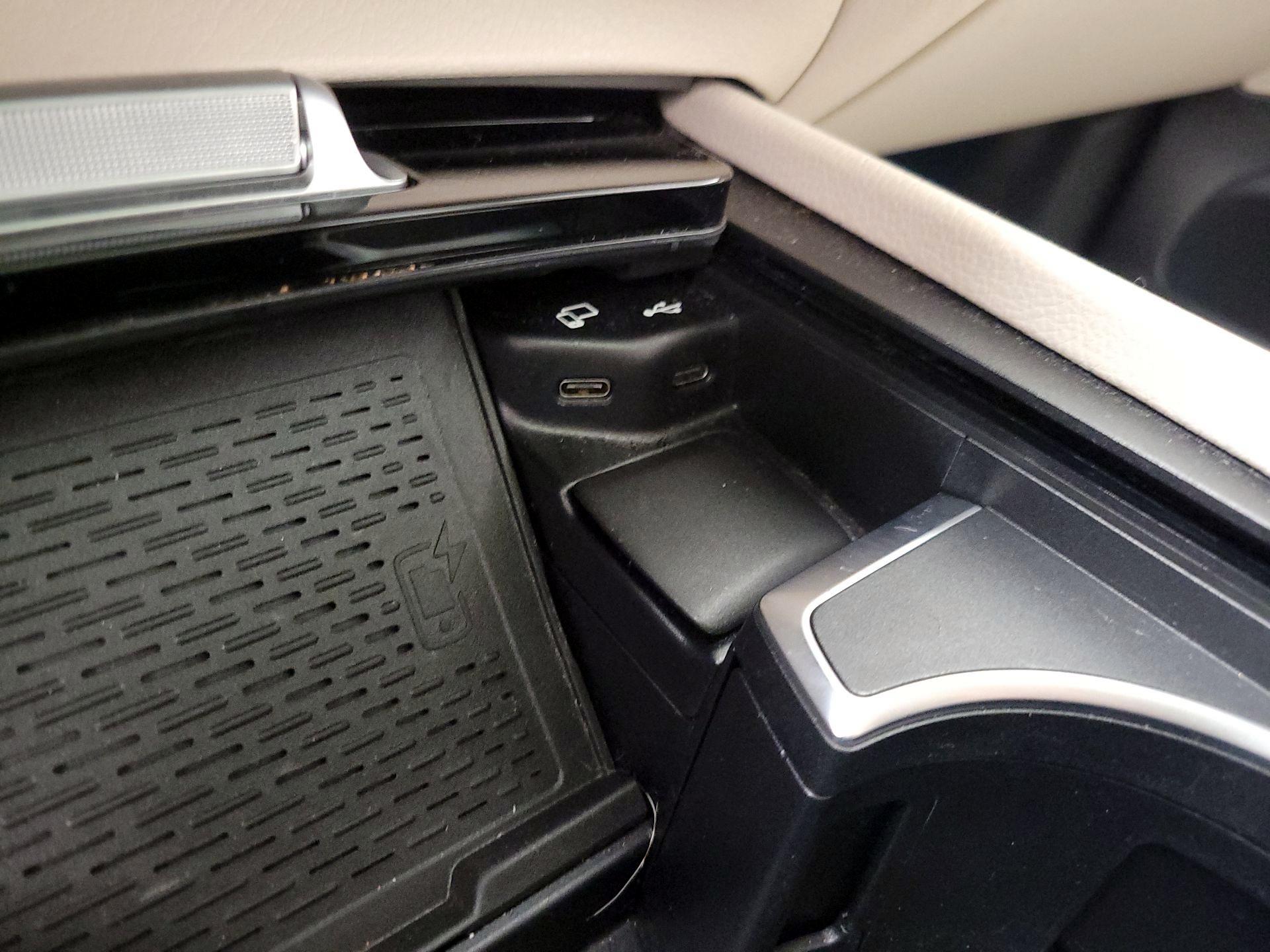 Thumbnail: 2020 Mercedes-Benz GLE - 19