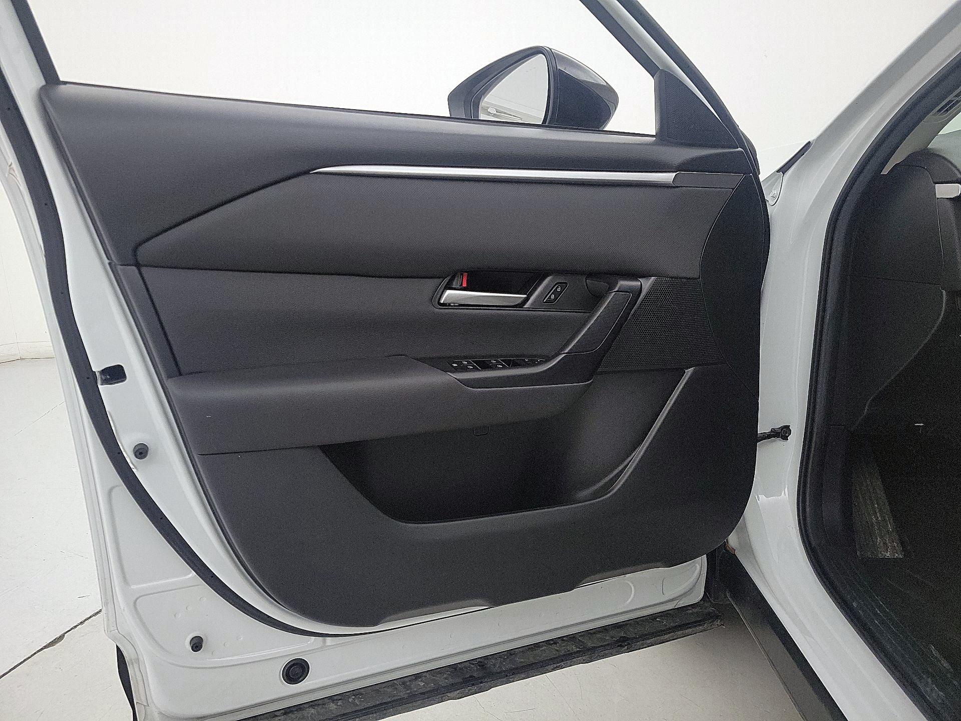 Thumbnail: 2025 Mazda CX-50 - 12