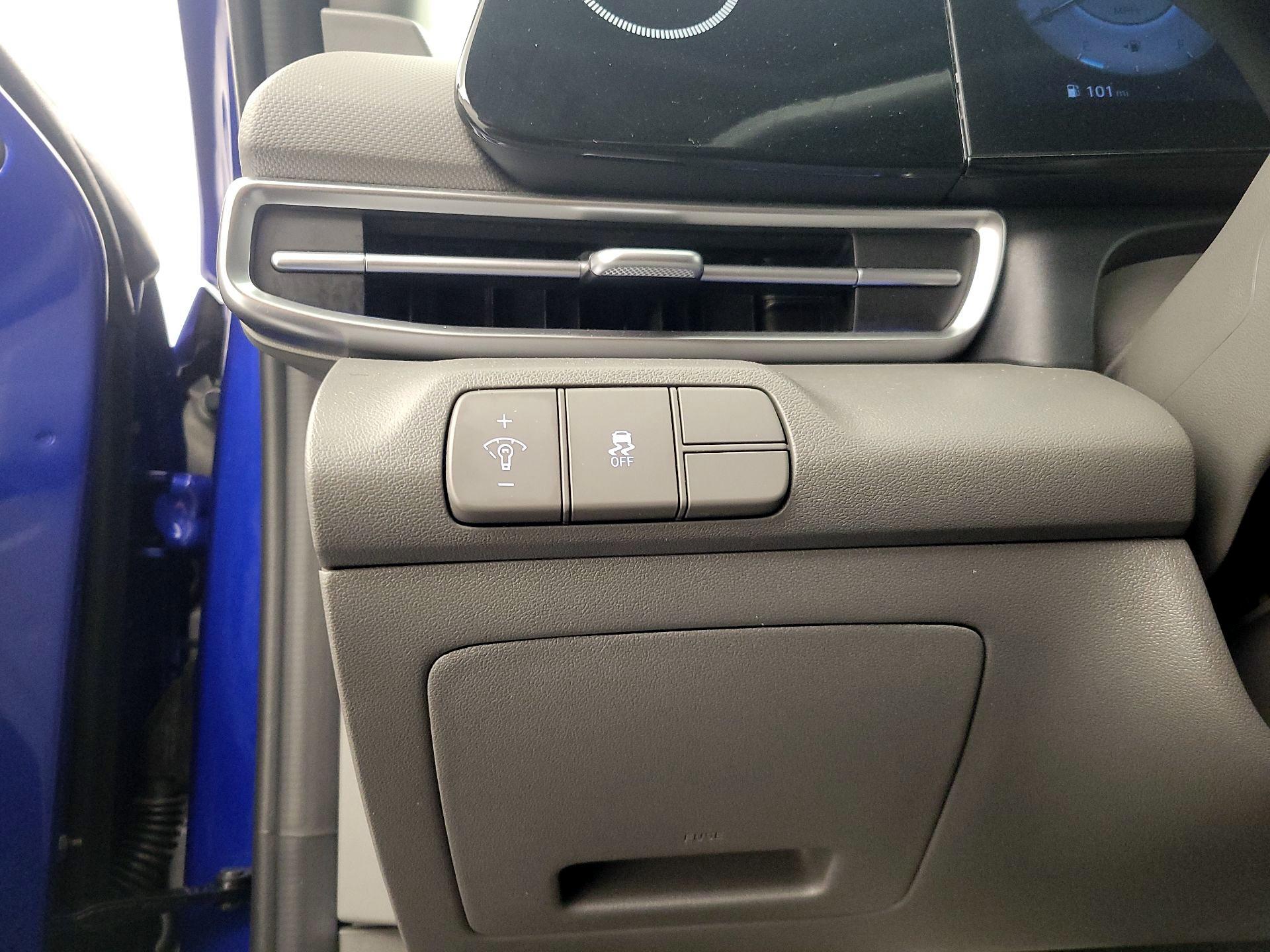 Thumbnail: 2025 Hyundai Elantra - 13