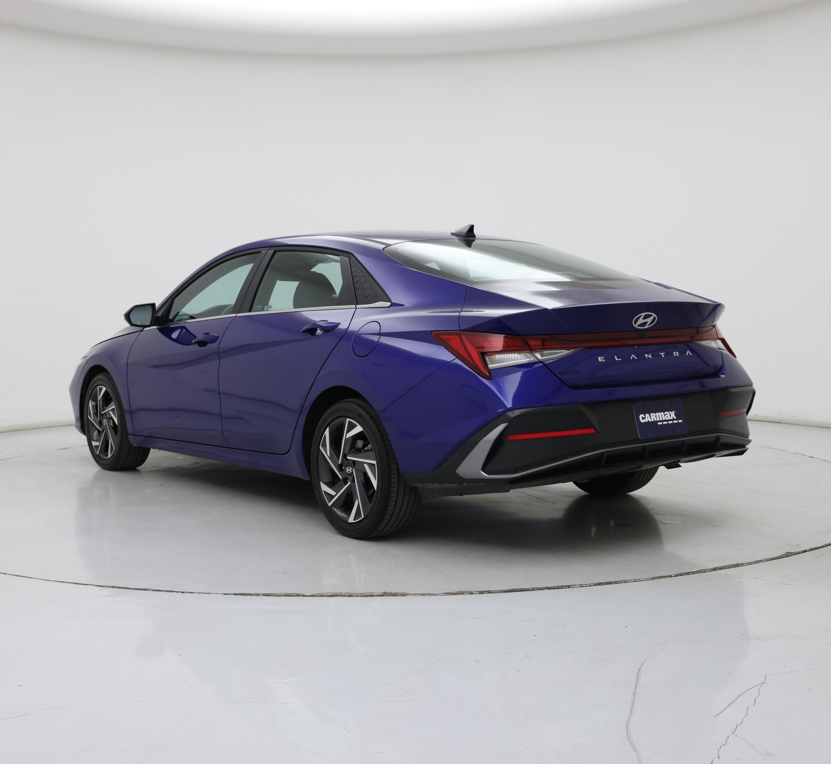 Thumbnail: 2025 Hyundai Elantra - 2