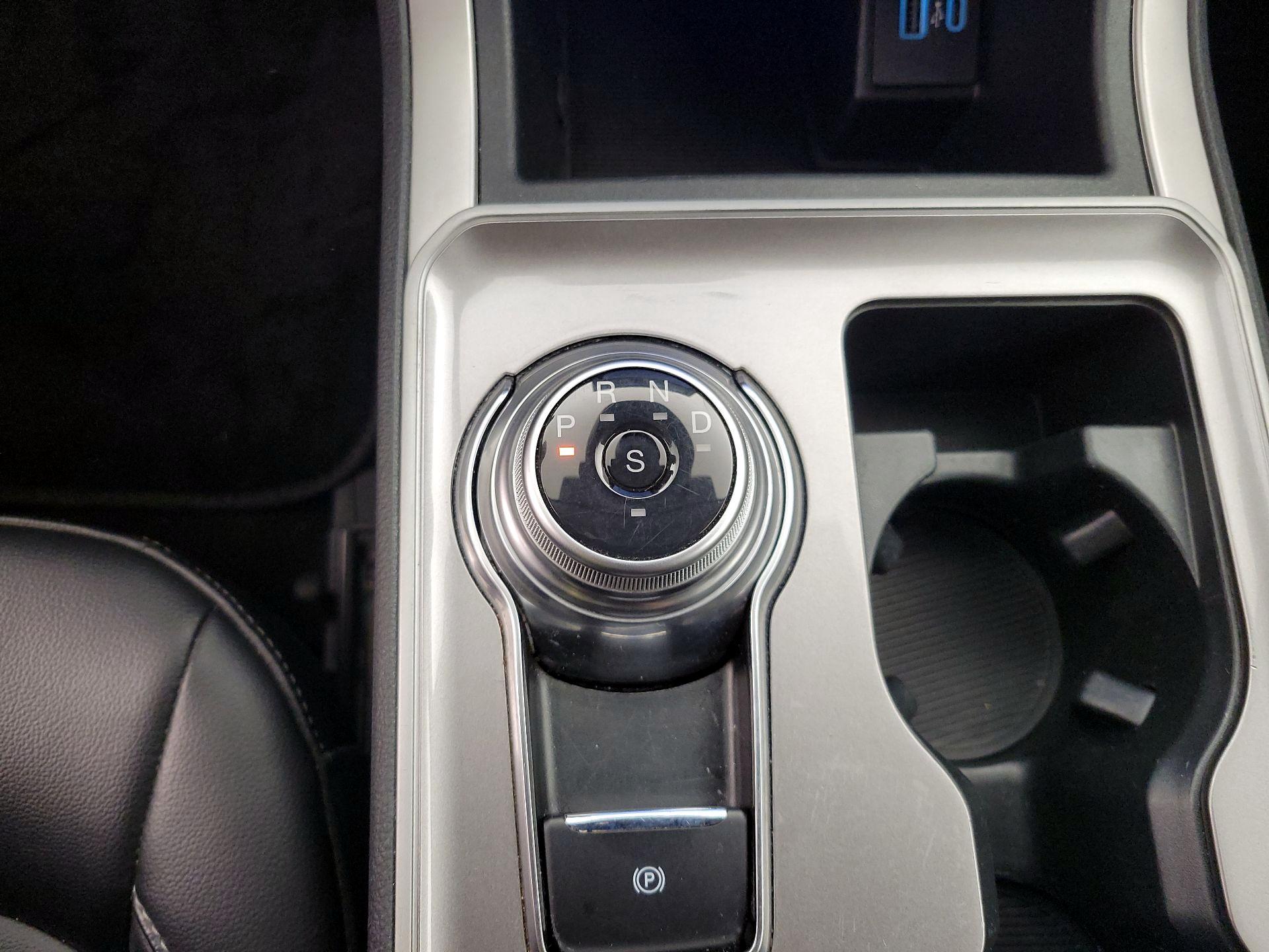 Thumbnail: 2024 Ford Edge - 17