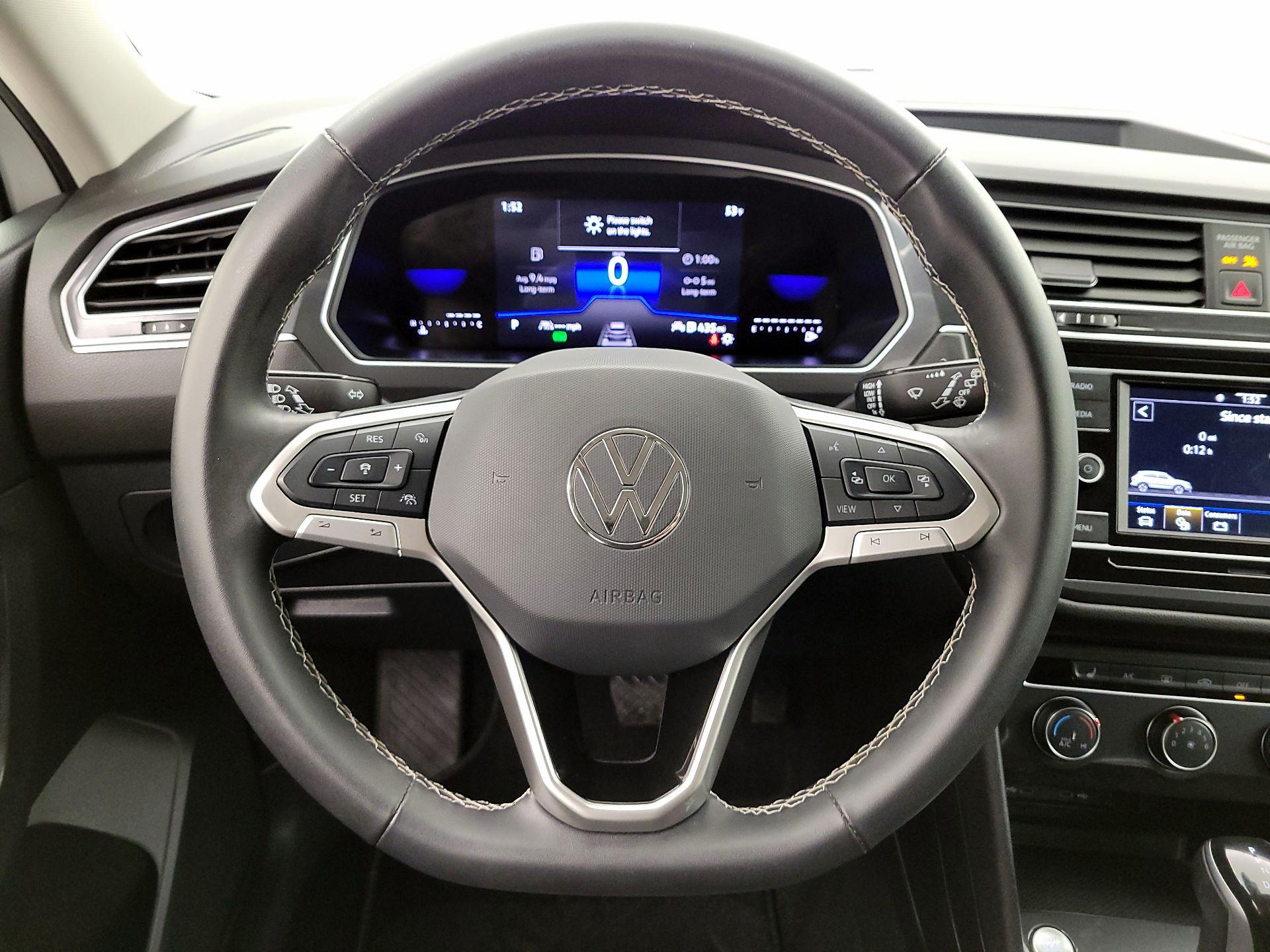 Thumbnail: 2024 Volkswagen Tiguan - 10