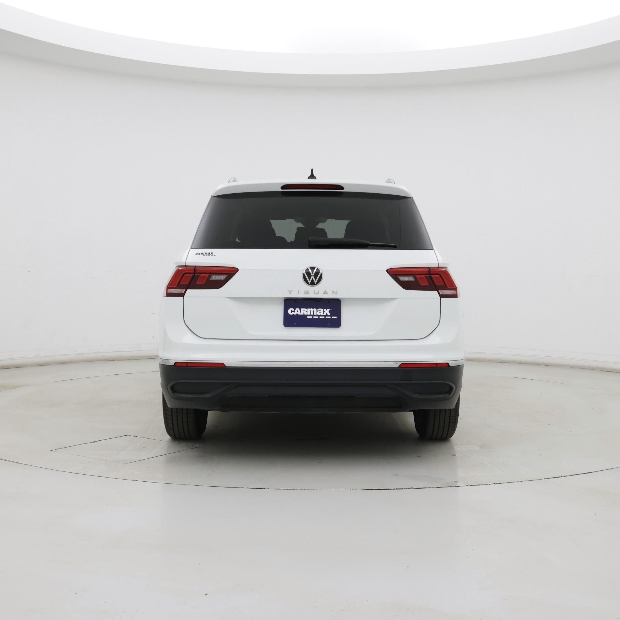 Thumbnail: 2024 Volkswagen Tiguan - 6