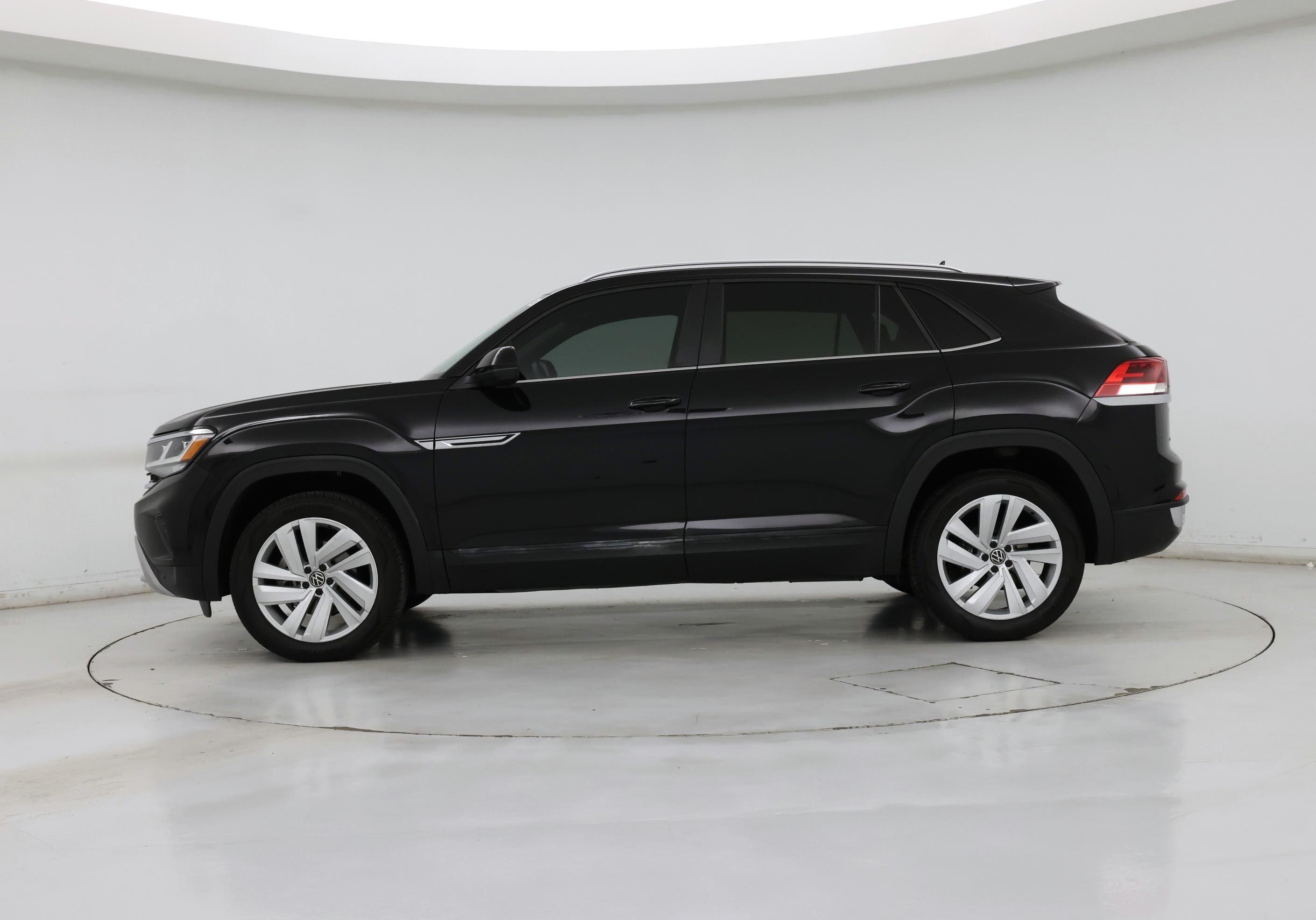 Thumbnail: 2022 Volkswagen Atlas - 3