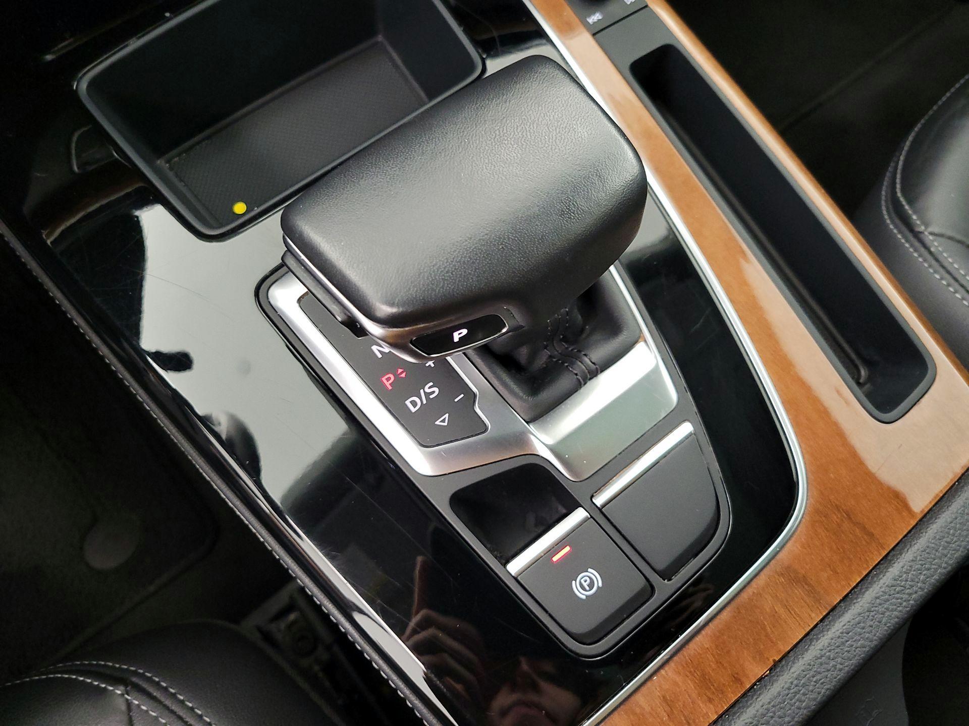 Thumbnail: 2023 Audi Q5 - 17