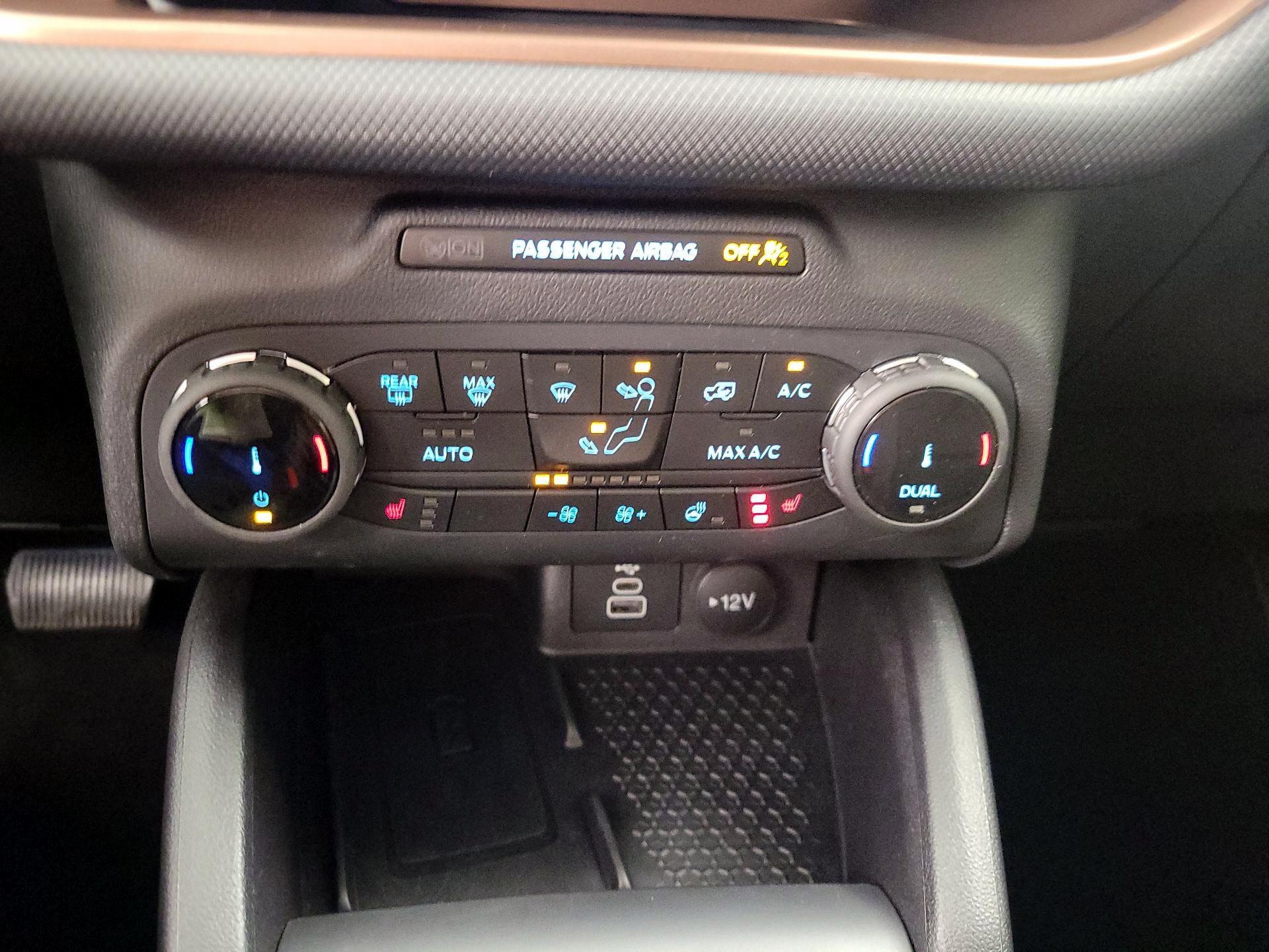 Thumbnail: 2024 Ford Bronco Sport - 17