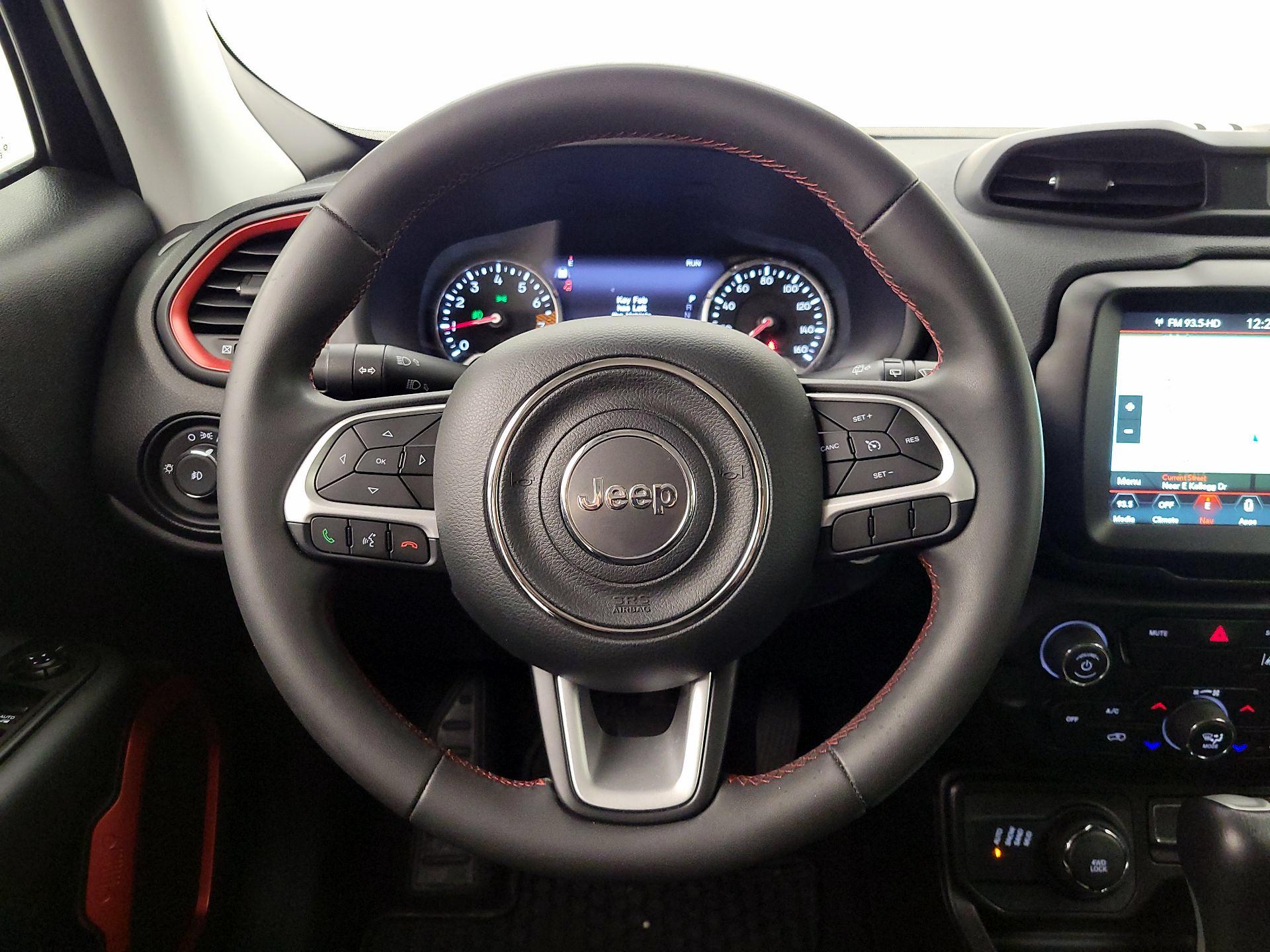 Thumbnail: 2023 Jeep Renegade - 10