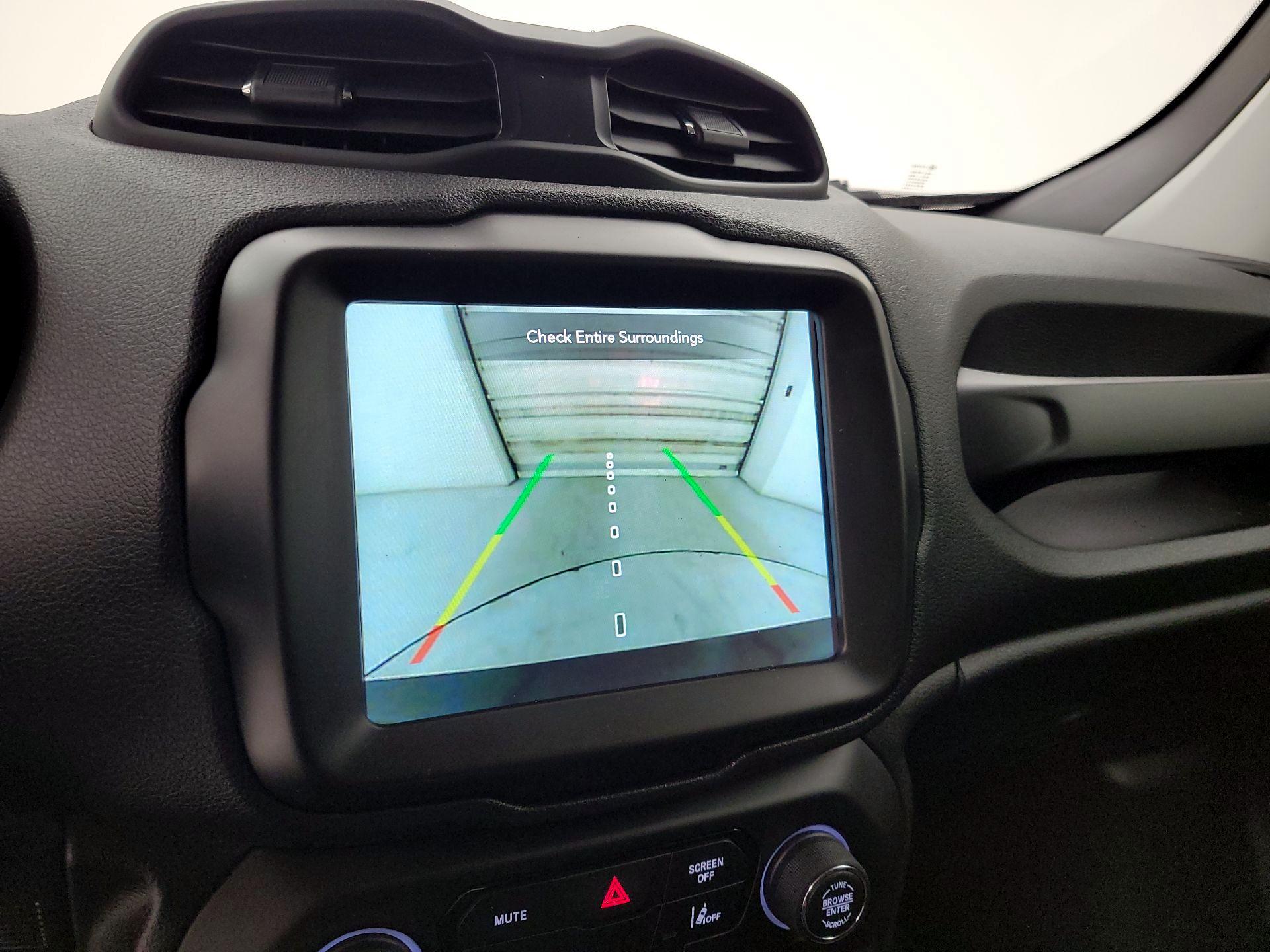 Thumbnail: 2023 Jeep Renegade - 15