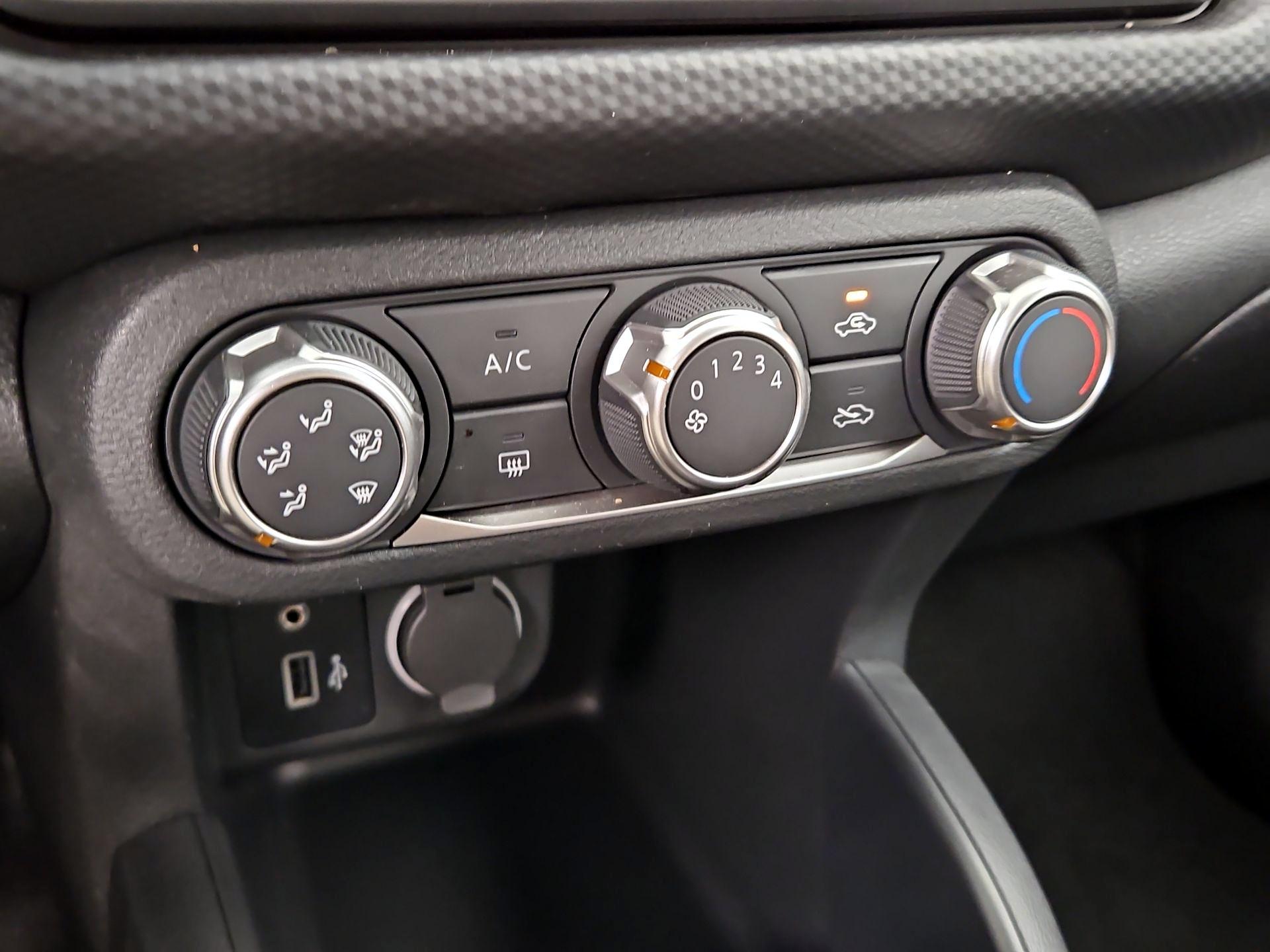 Thumbnail: 2025 Nissan Kicks - 16