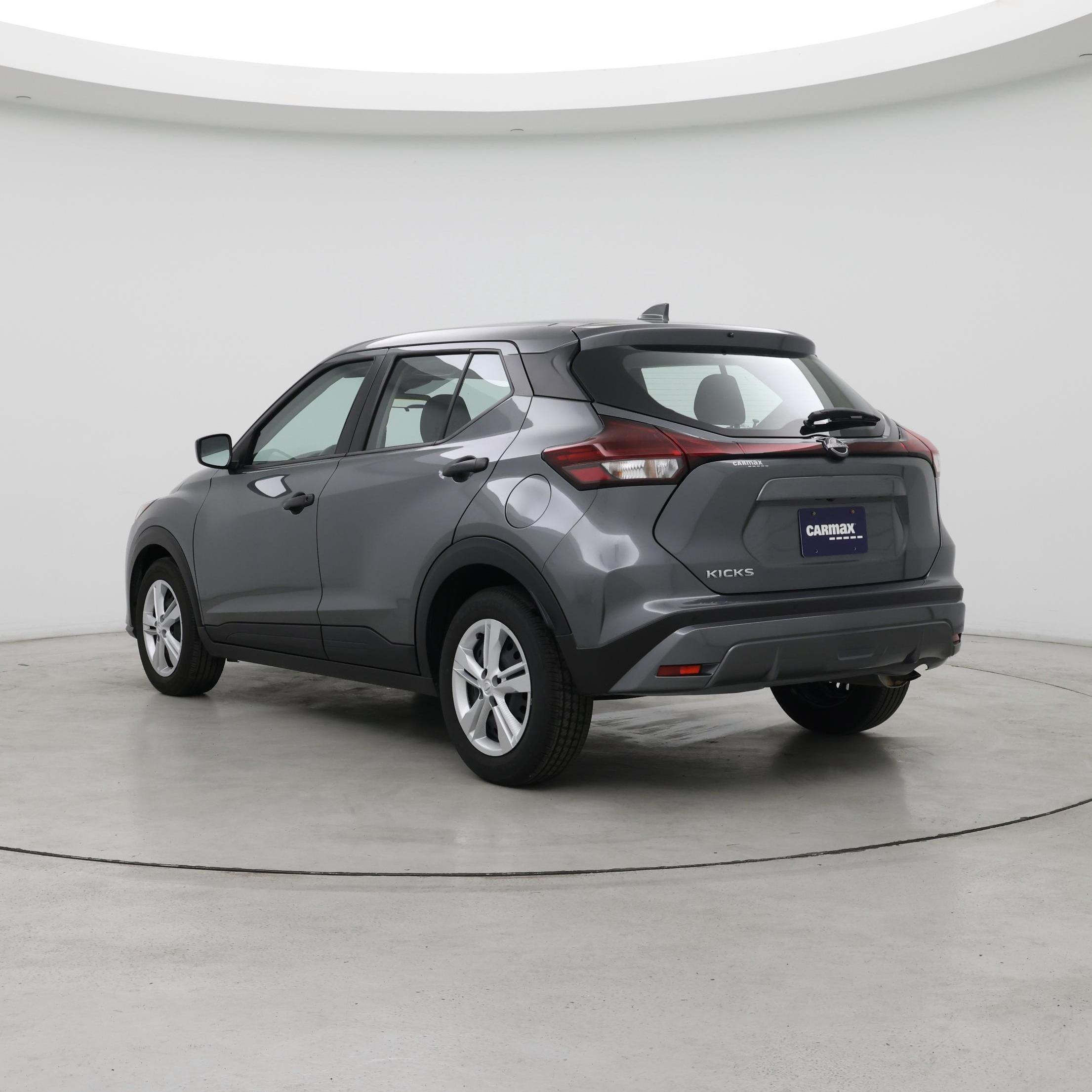 Thumbnail: 2025 Nissan Kicks - 2