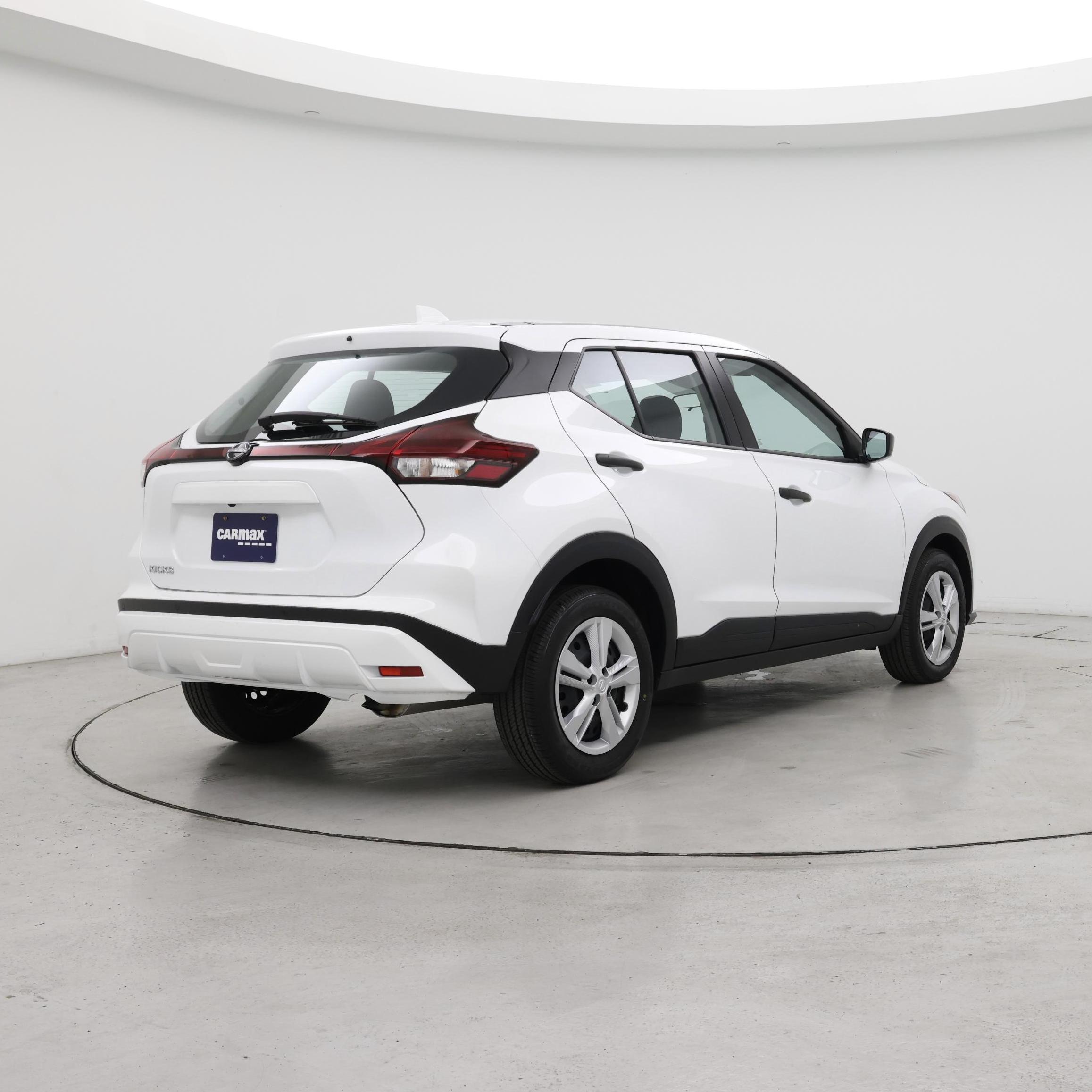 Thumbnail: 2025 Nissan Kicks - 8