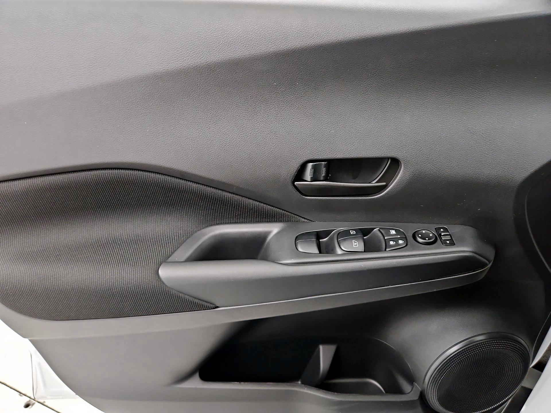 Thumbnail: 2025 Nissan Kicks - 12