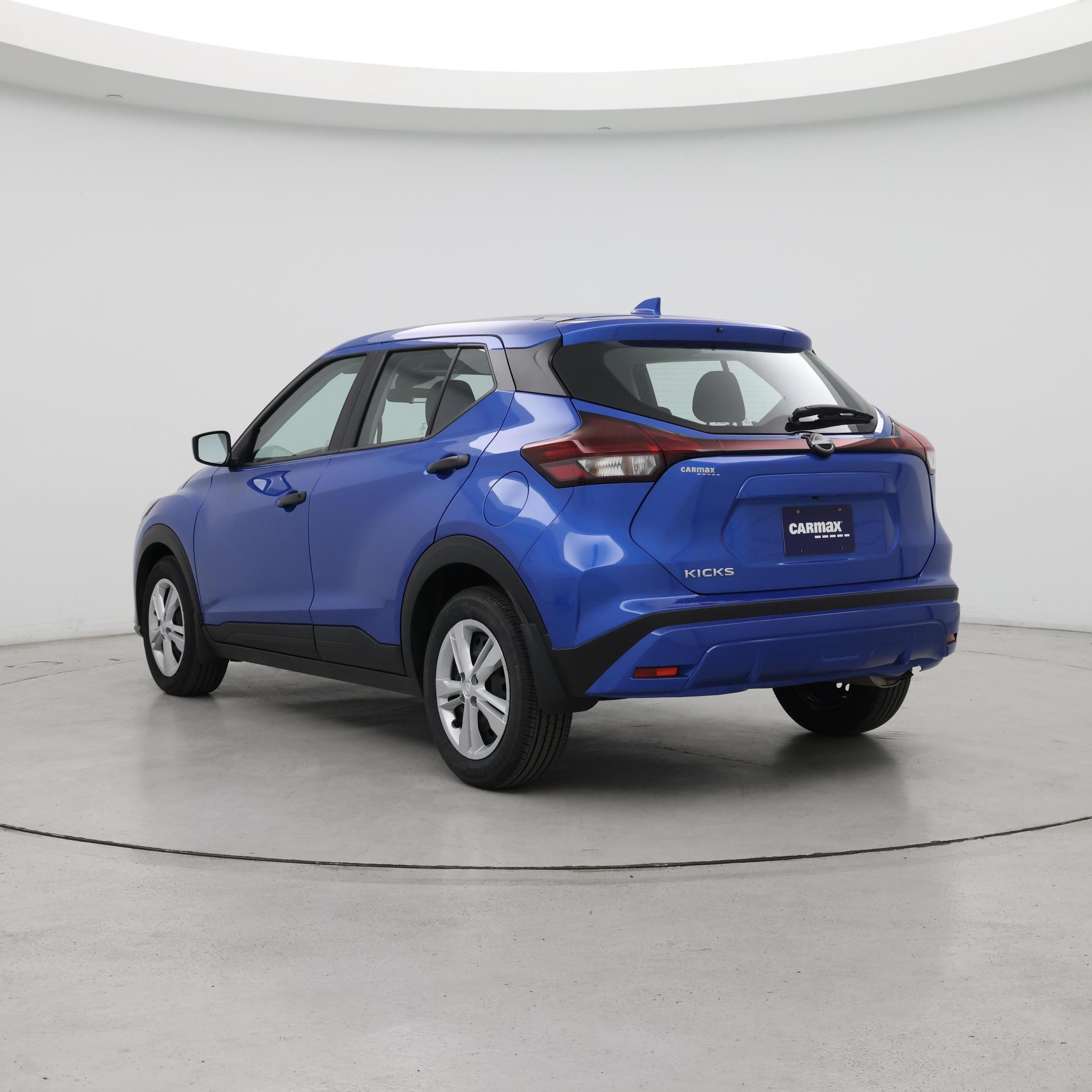 Thumbnail: 2025 Nissan Kicks - 2
