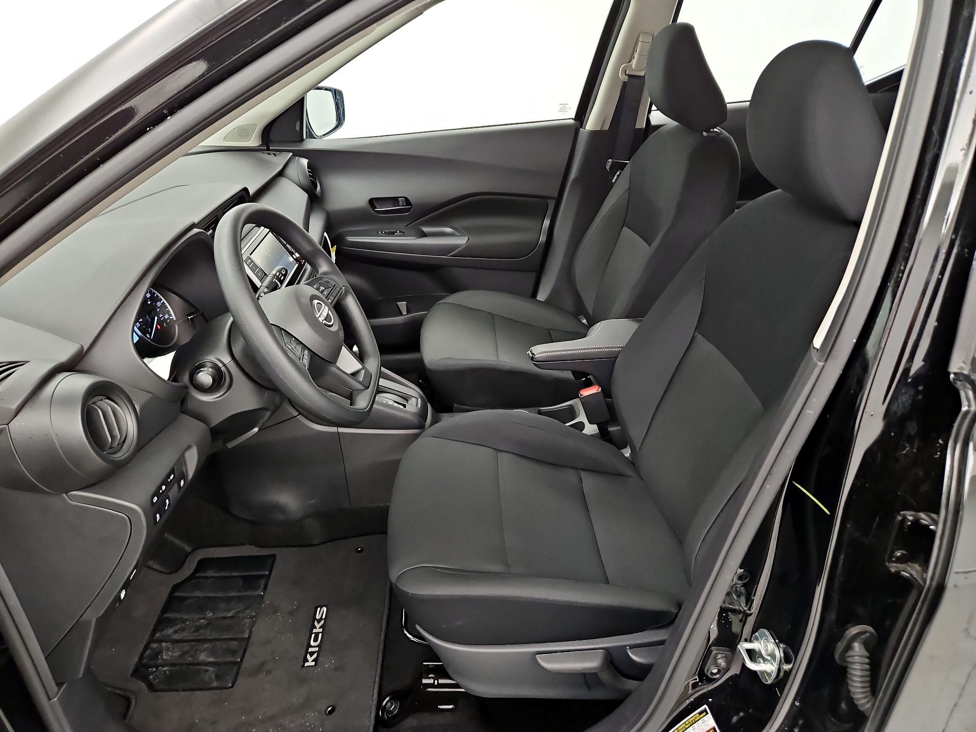 Thumbnail: 2025 Nissan Kicks - 11