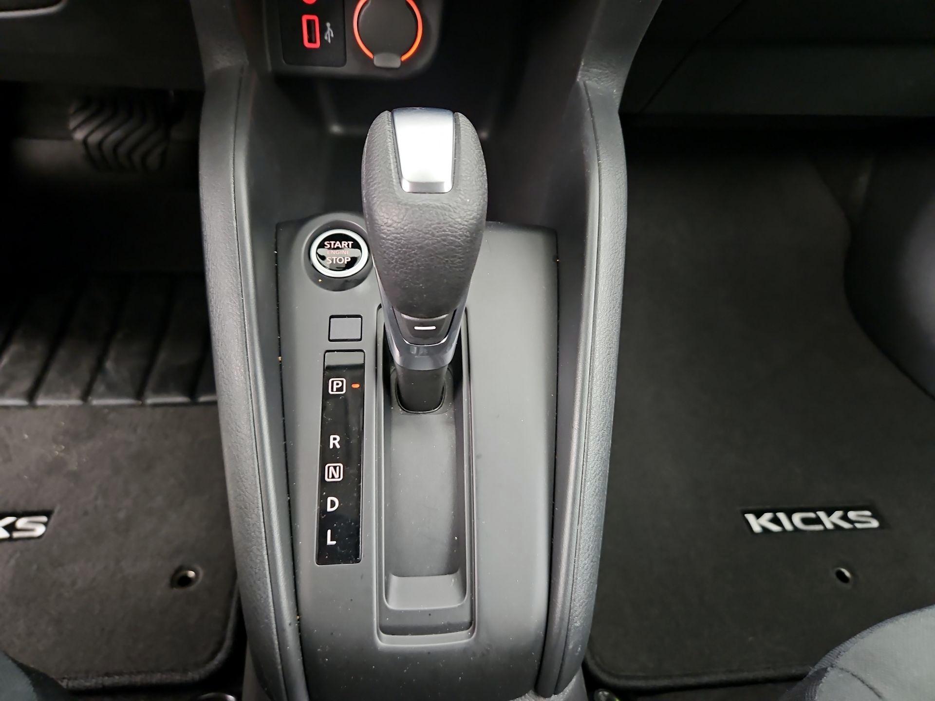 Thumbnail: 2025 Nissan Kicks - 17