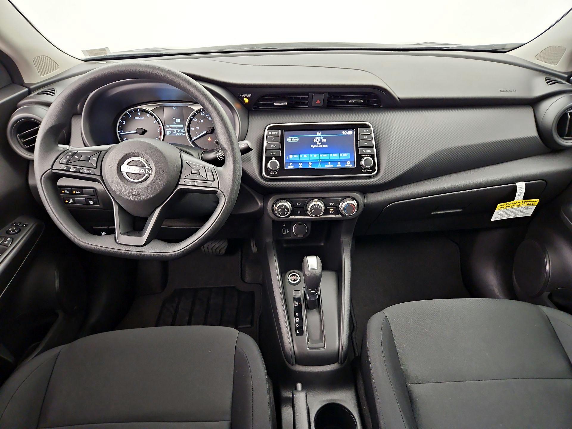 Thumbnail: 2025 Nissan Kicks - 9