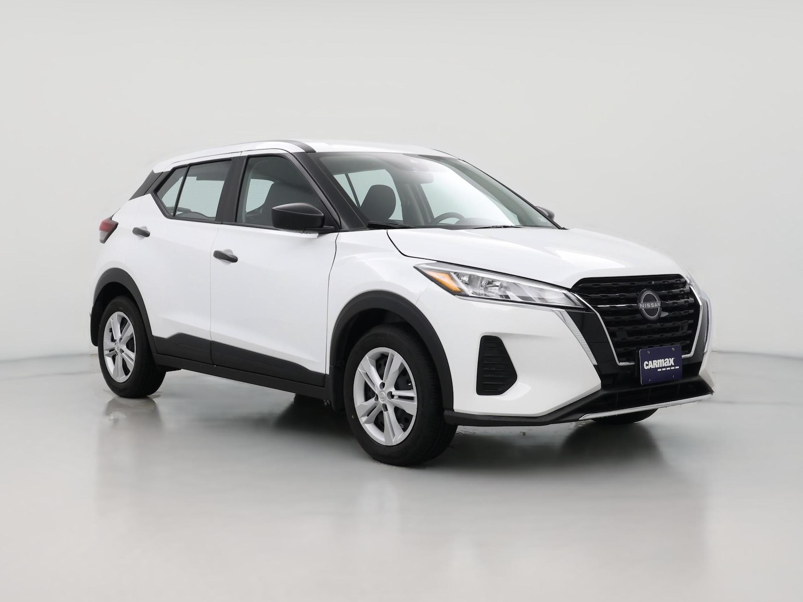 2025 Nissan KICKS PLAY Base