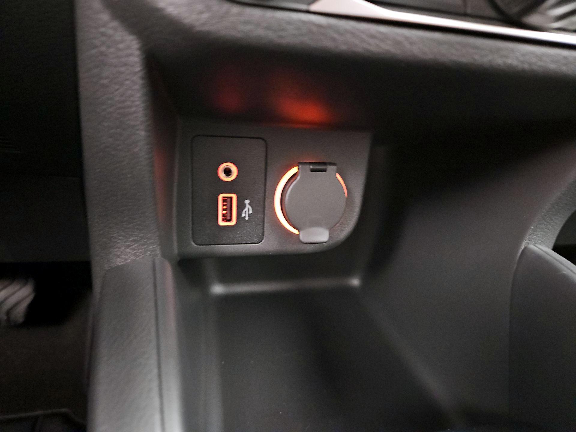 Thumbnail: 2025 Nissan Kicks - 18