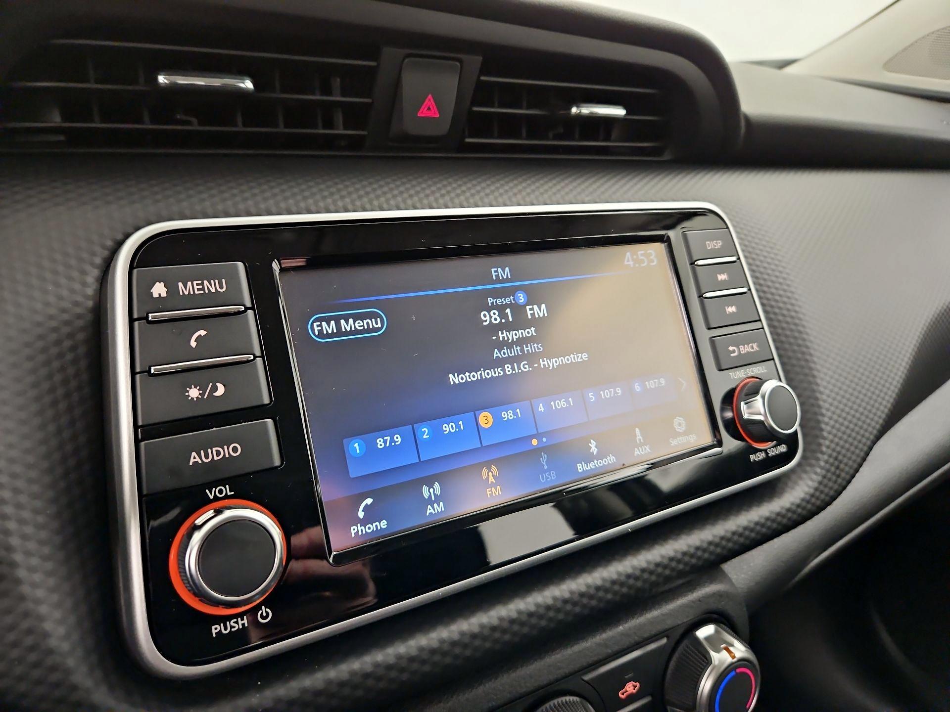 Thumbnail: 2025 Nissan Kicks - 15