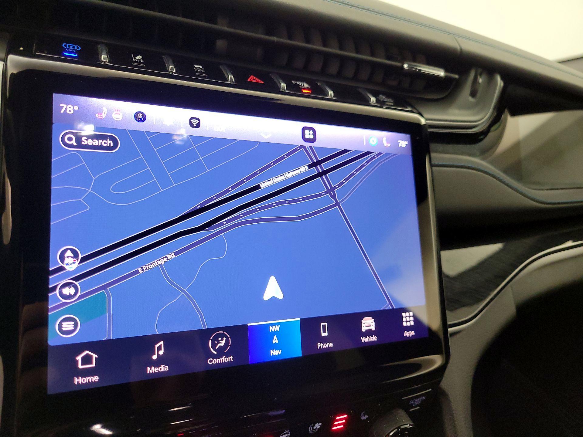 Thumbnail: 2022 Jeep Grand Cherokee - 14