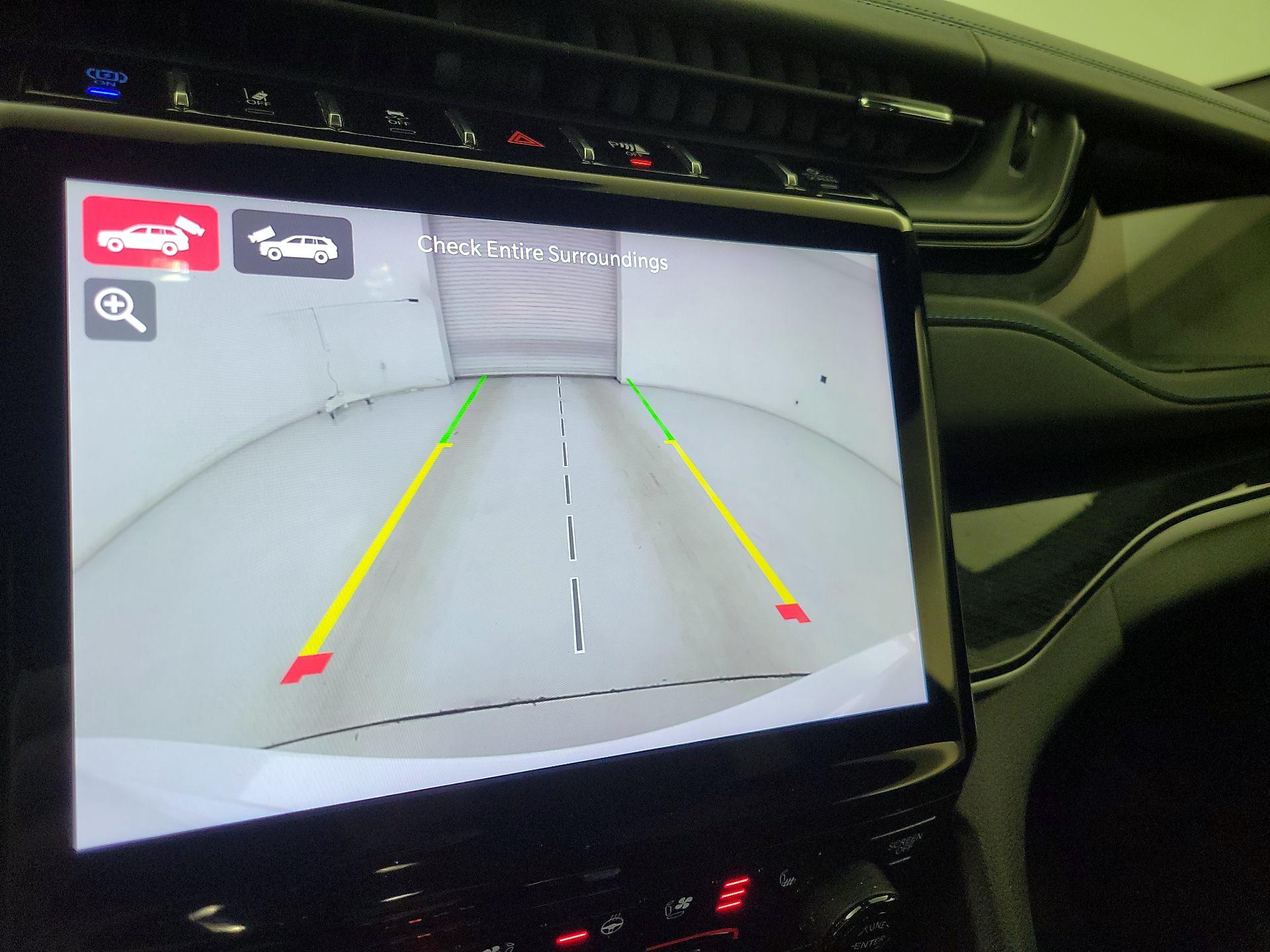 Thumbnail: 2022 Jeep Grand Cherokee - 15