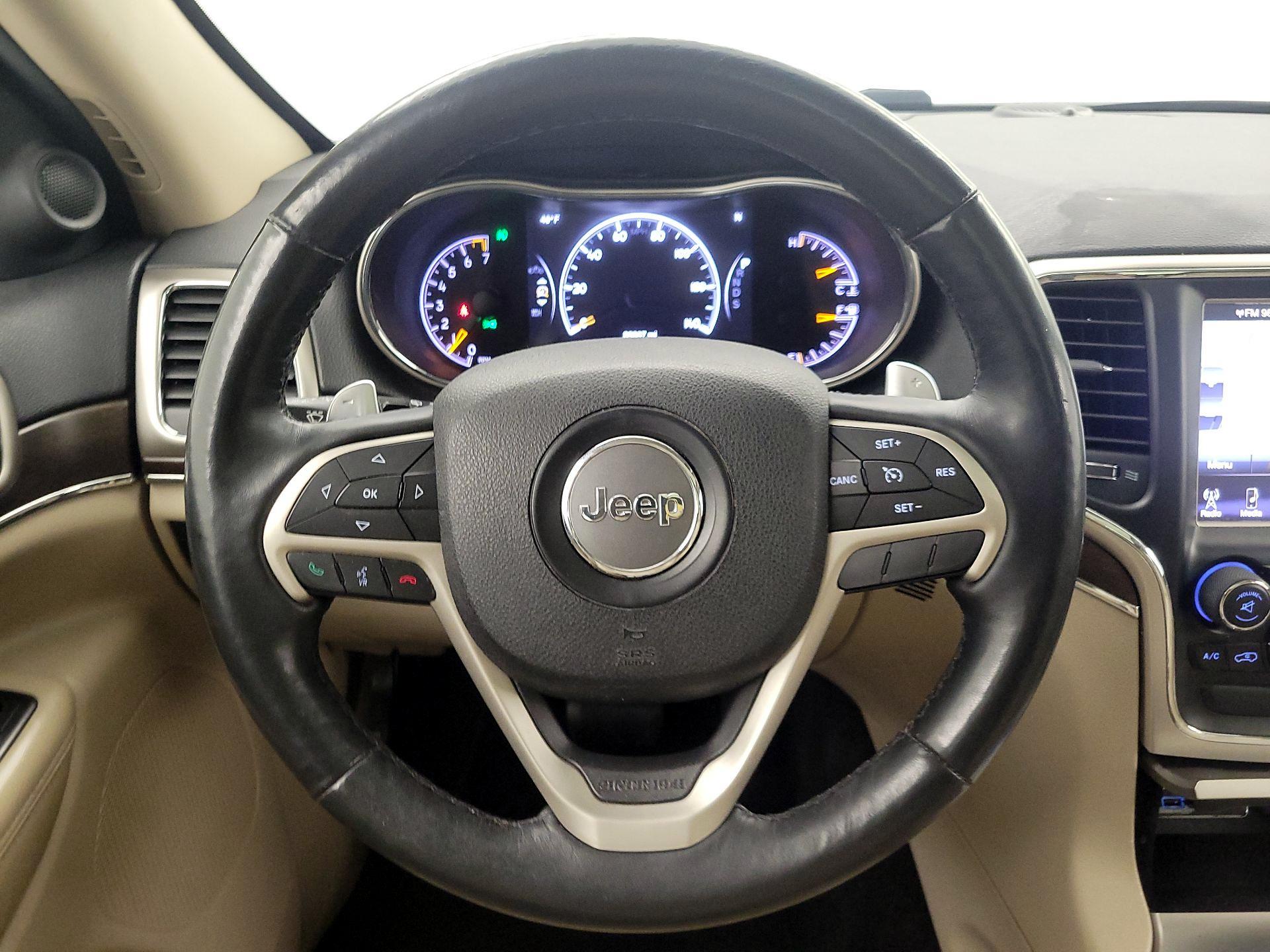 Thumbnail: 2015 Jeep Grand Cherokee - 10