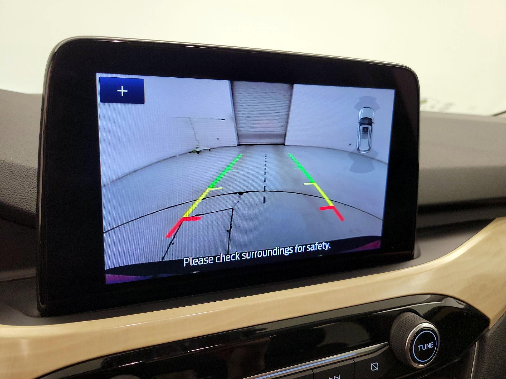 Thumbnail: 2021 Ford Escape - 14