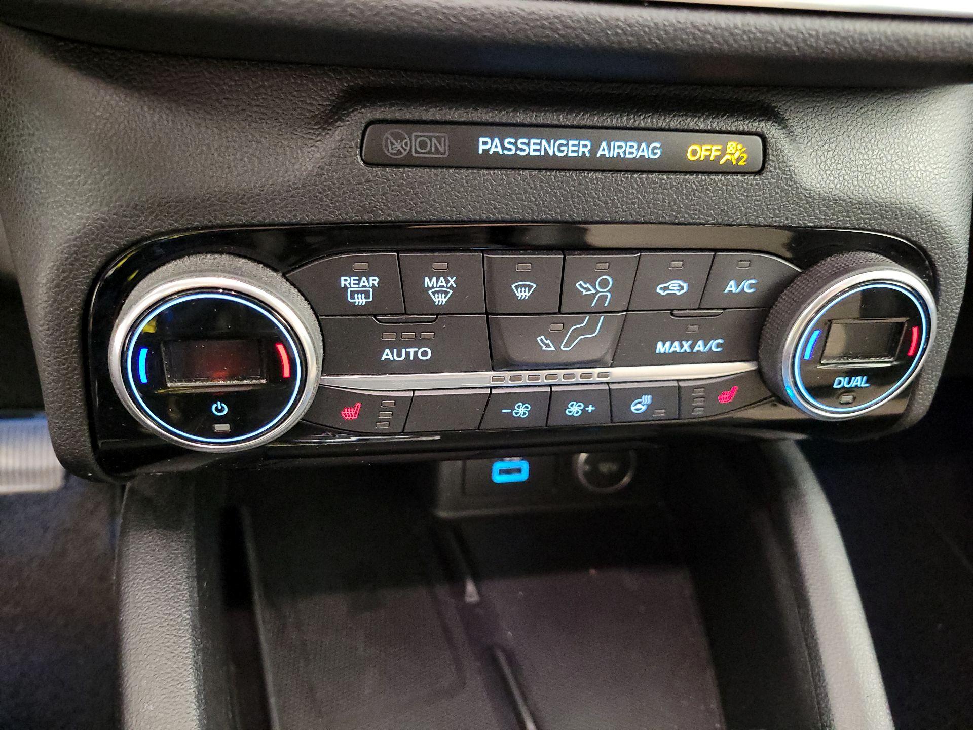 Thumbnail: 2021 Ford Escape - 16