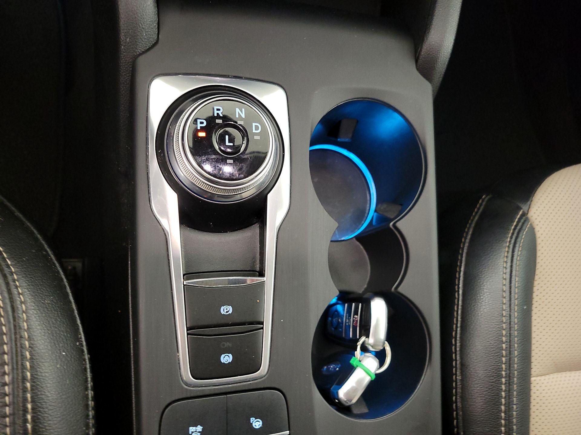 Thumbnail: 2021 Ford Escape - 17