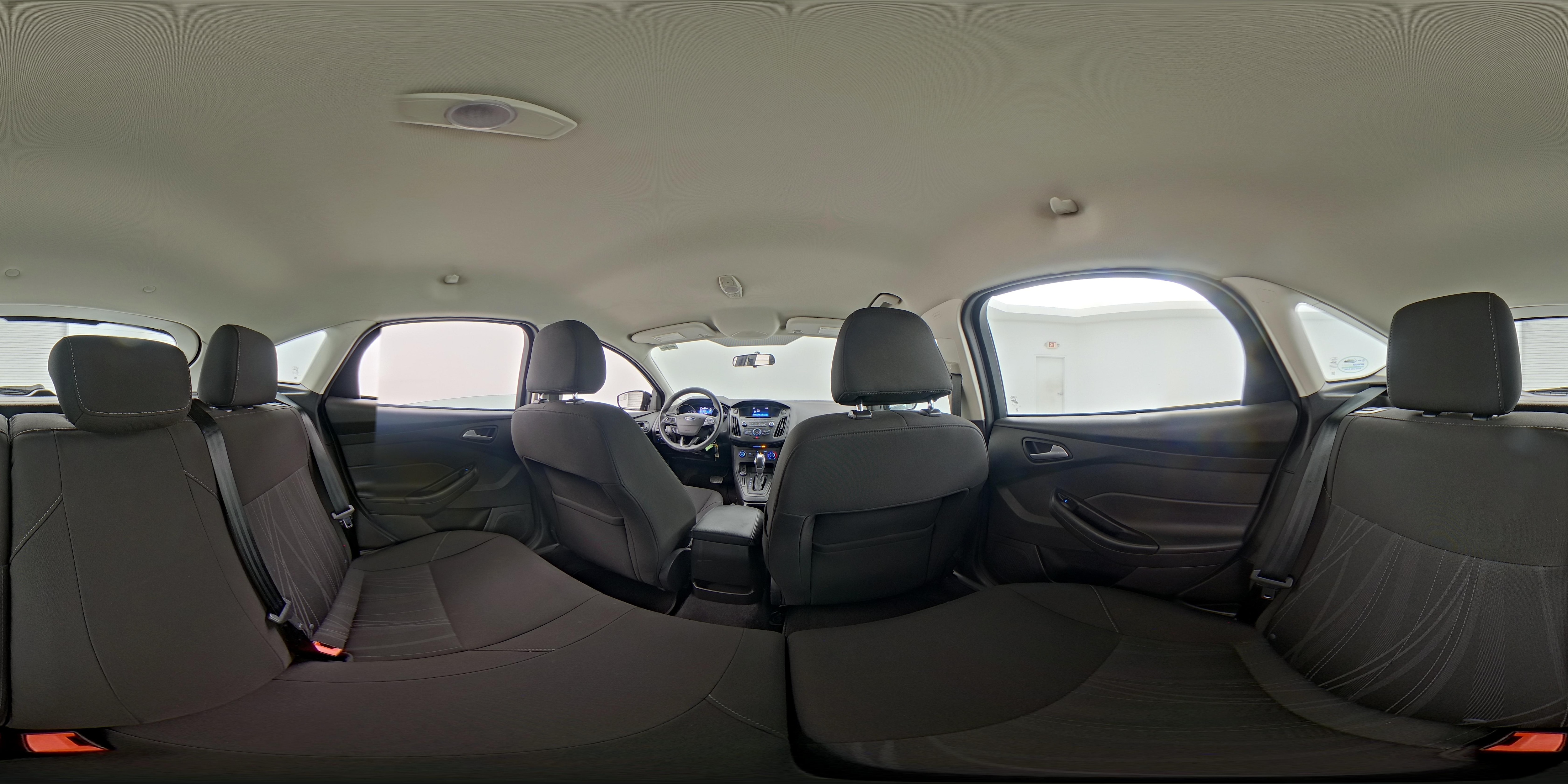2016 Ford Focus SE - Photo 25
