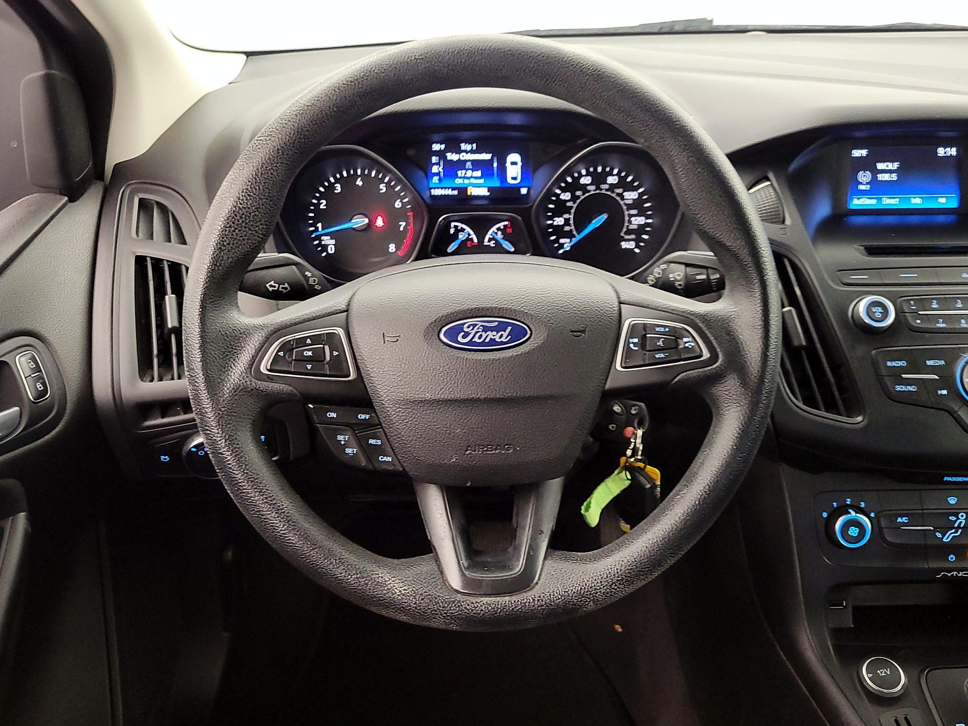 Thumbnail: 2016 Ford Focus - 10
