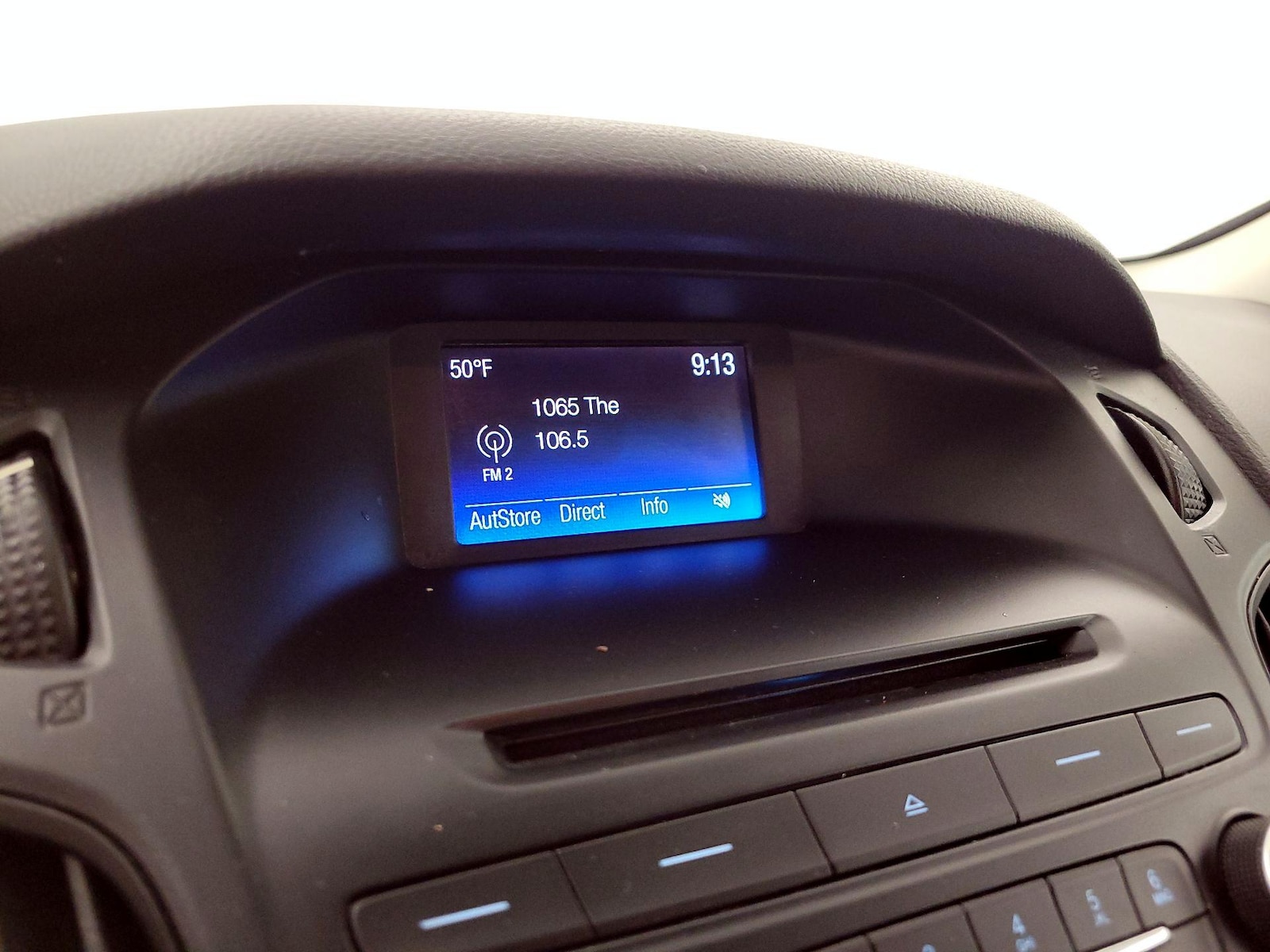 2016 Ford Focus SE - Photo 16