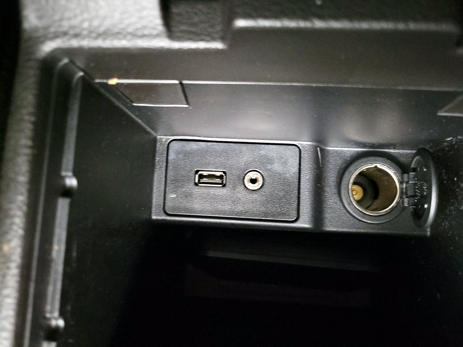 Thumbnail: 2016 Ford Focus - 18