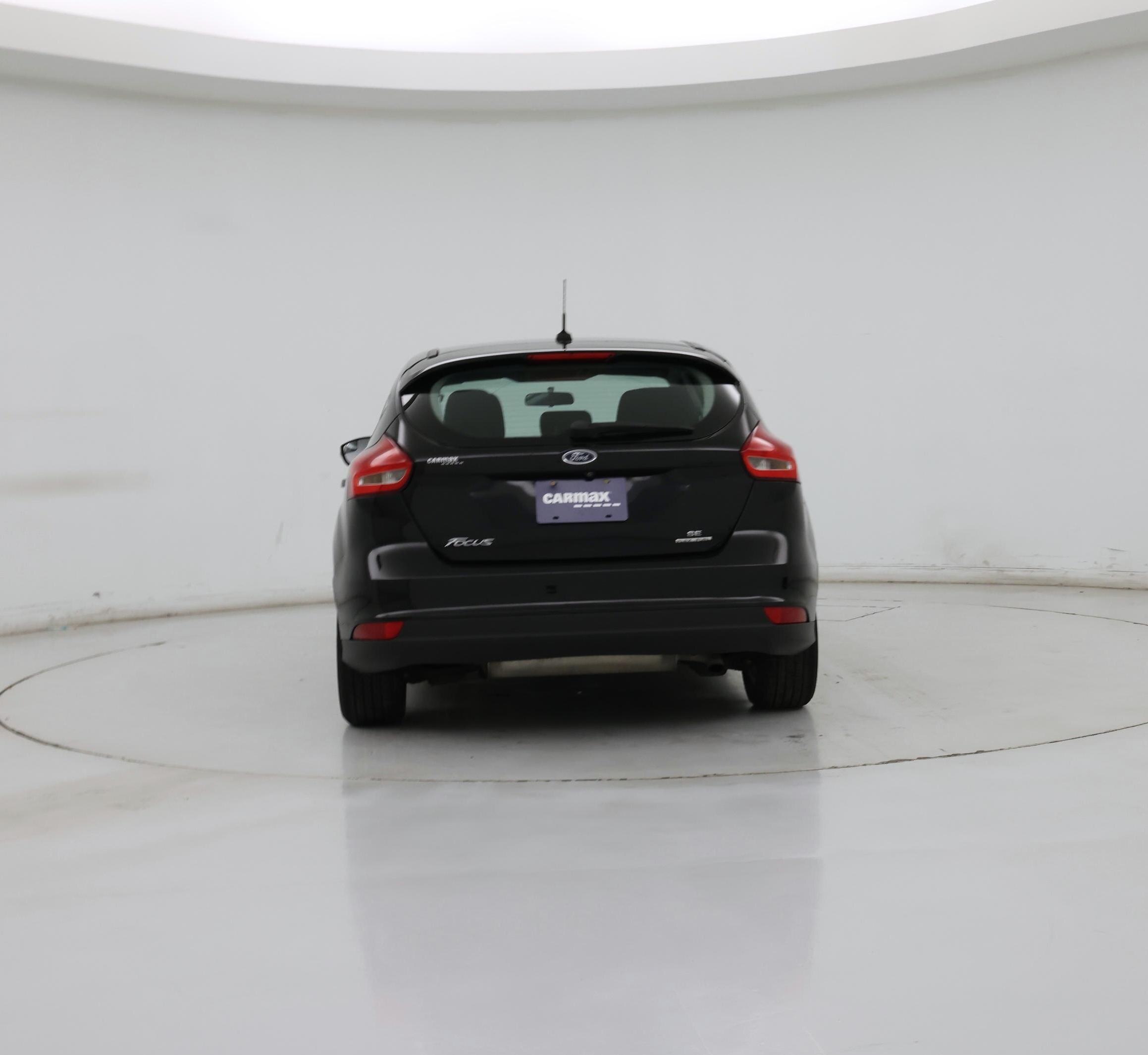 Thumbnail: 2016 Ford Focus - 6