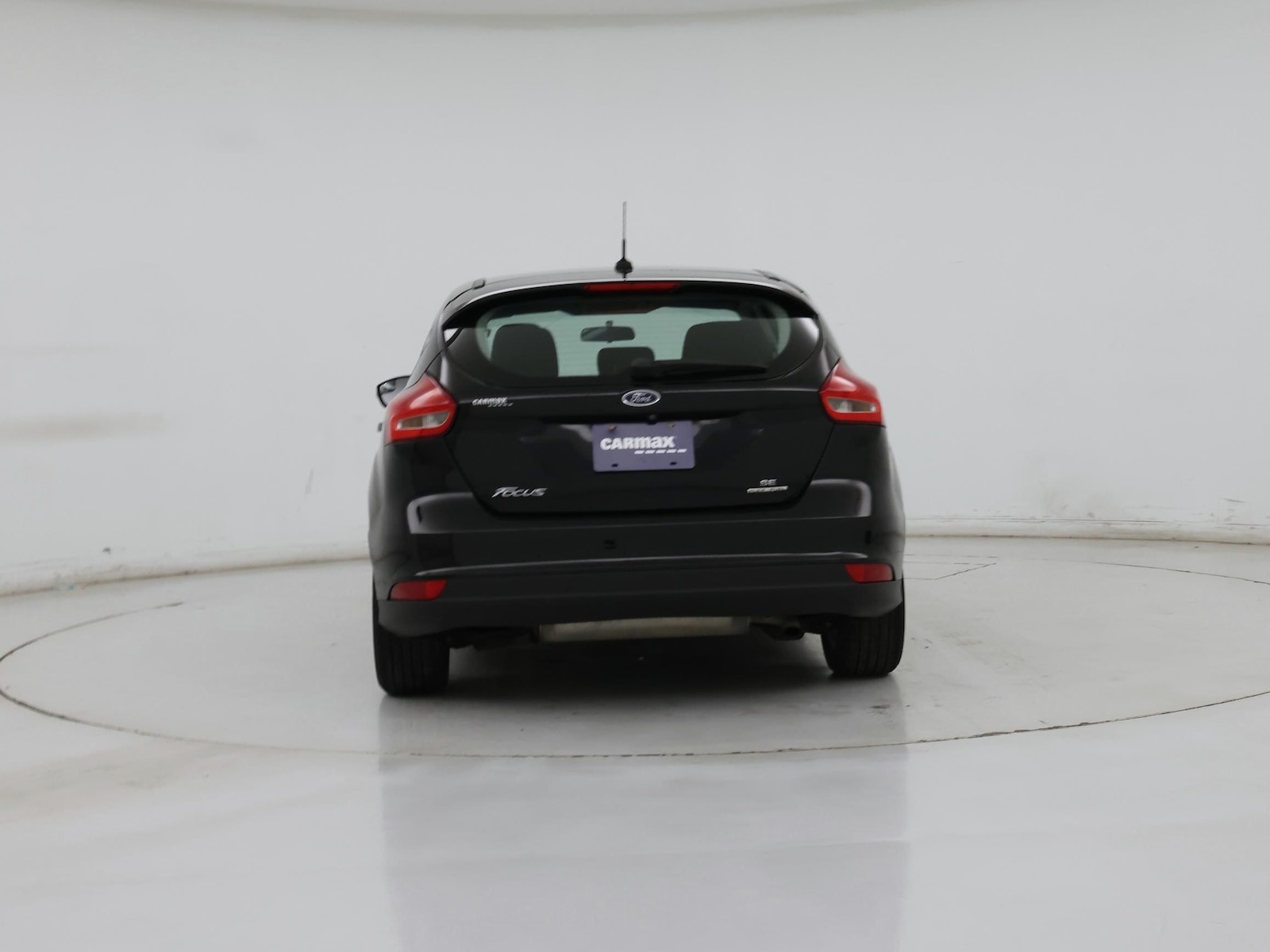 2016 Ford Focus SE - Photo 7