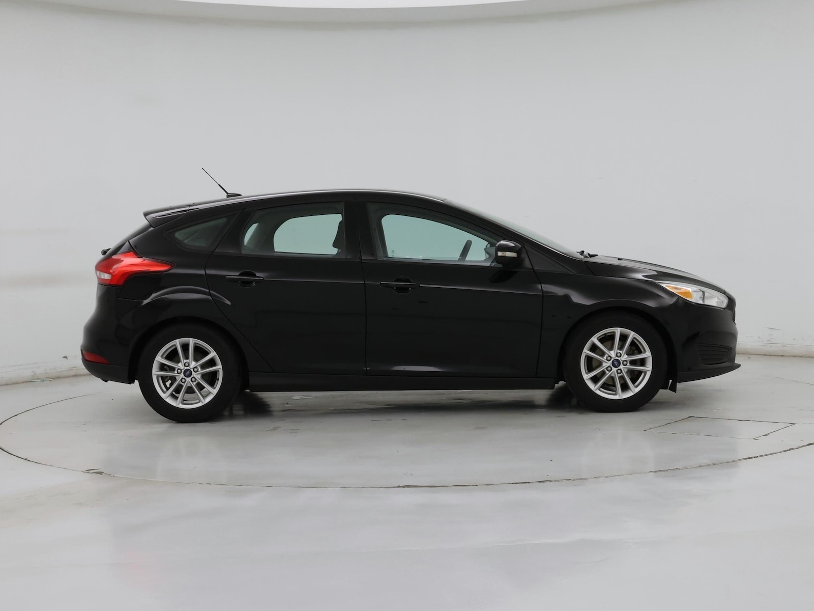 2016 Ford Focus SE - Photo 8