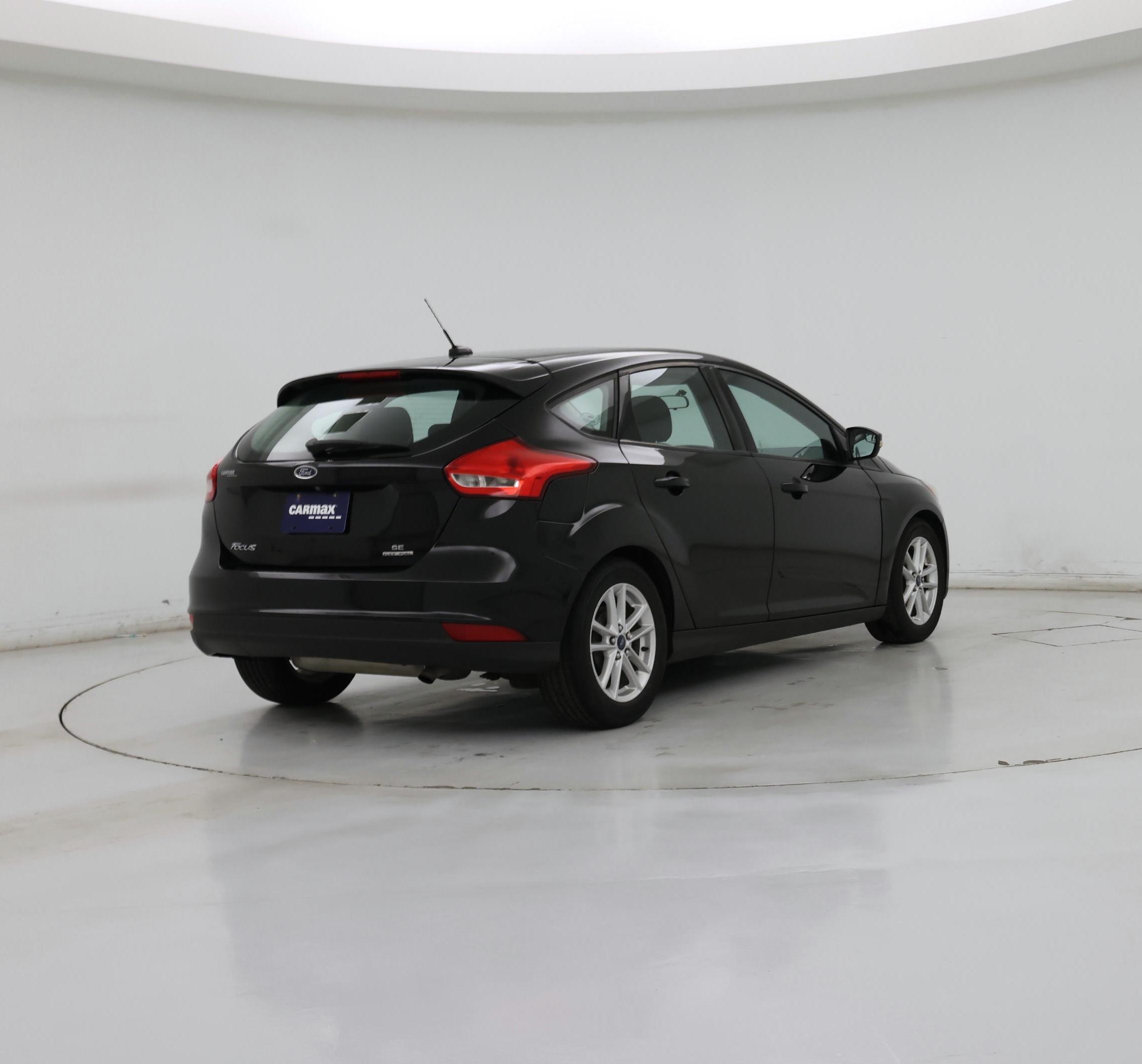 Thumbnail: 2016 Ford Focus - 8